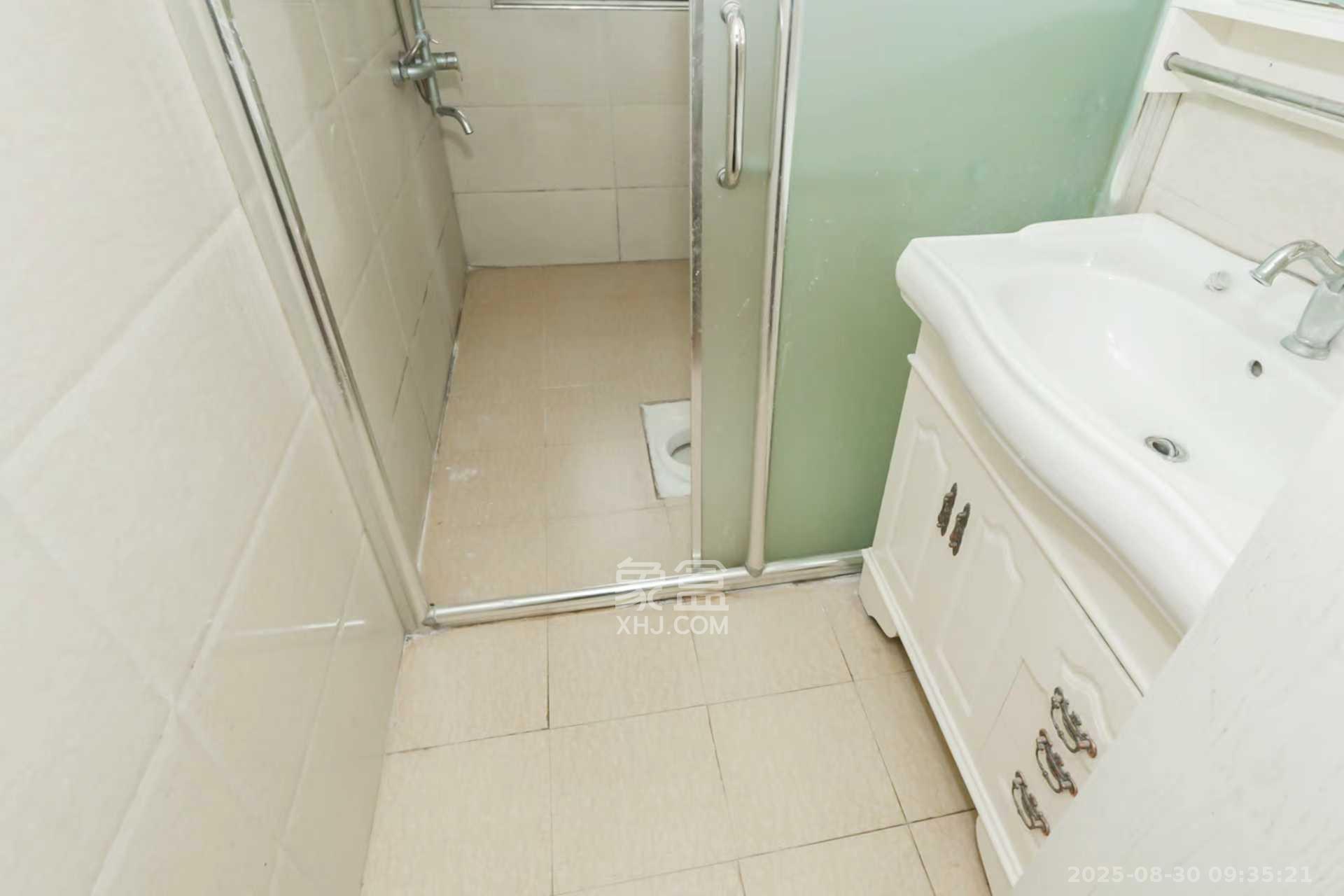 北京御园一二期(国泰嘉园) 4室2厅2卫 4600.0元/月 北京御园一二期(国泰嘉园) 4室2厅2卫 4600.0元/月室内图