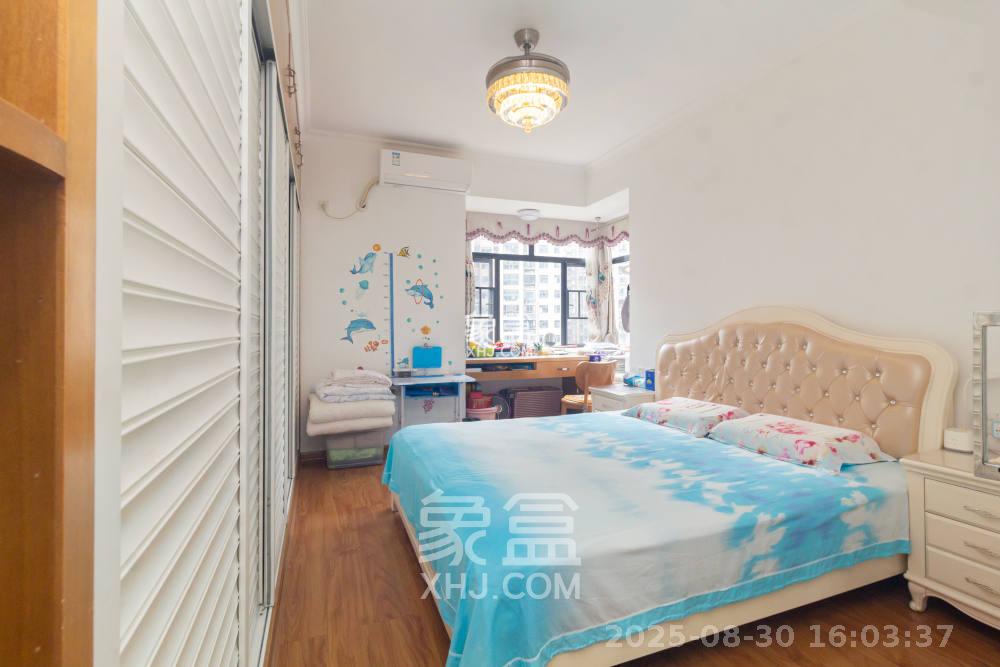 辉煌国际城二期 3室2厅1卫 2700.0元/月 辉煌国际城二期 3室2厅1卫 2700.0元/月室内图