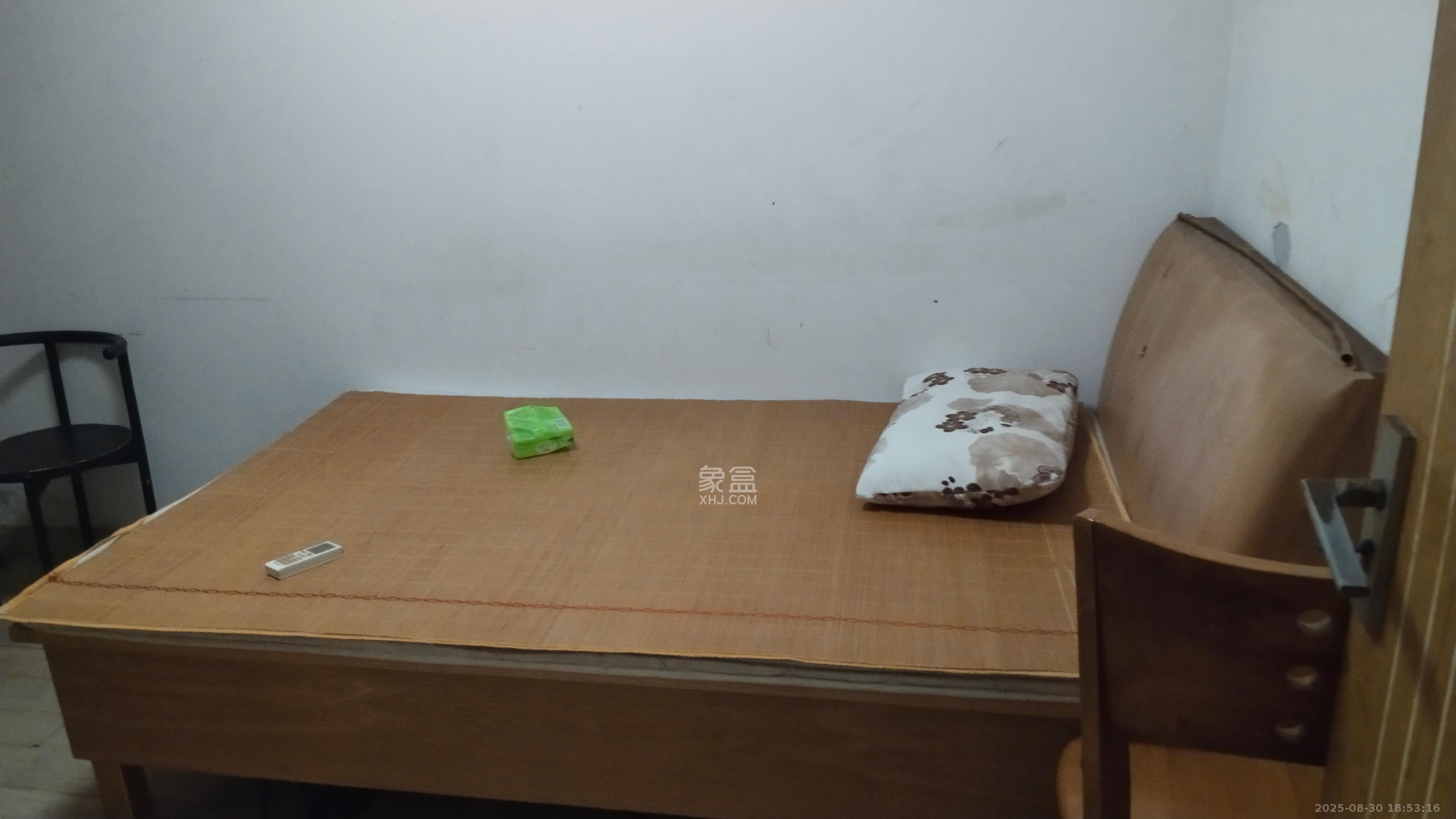 金麓西岸和苑  2室1厅1卫    1600.0元/月 金麓西岸和苑  2室1厅1卫    1600.0元/月室内图