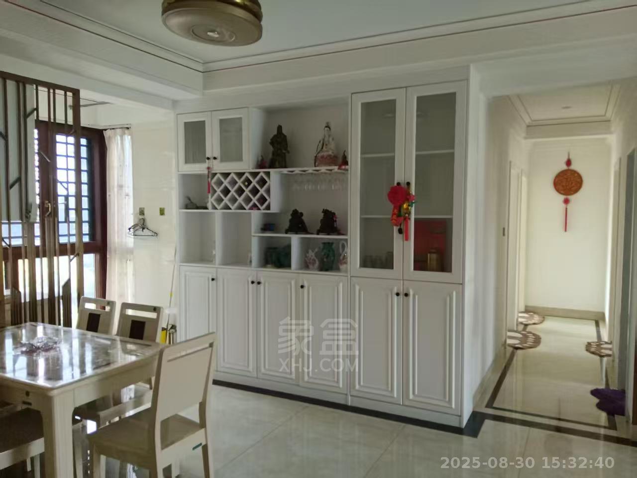 金轮翡翠名园 3室2厅2卫 2300.0元/月 金轮翡翠名园 3室2厅2卫 2300.0元/月室内图