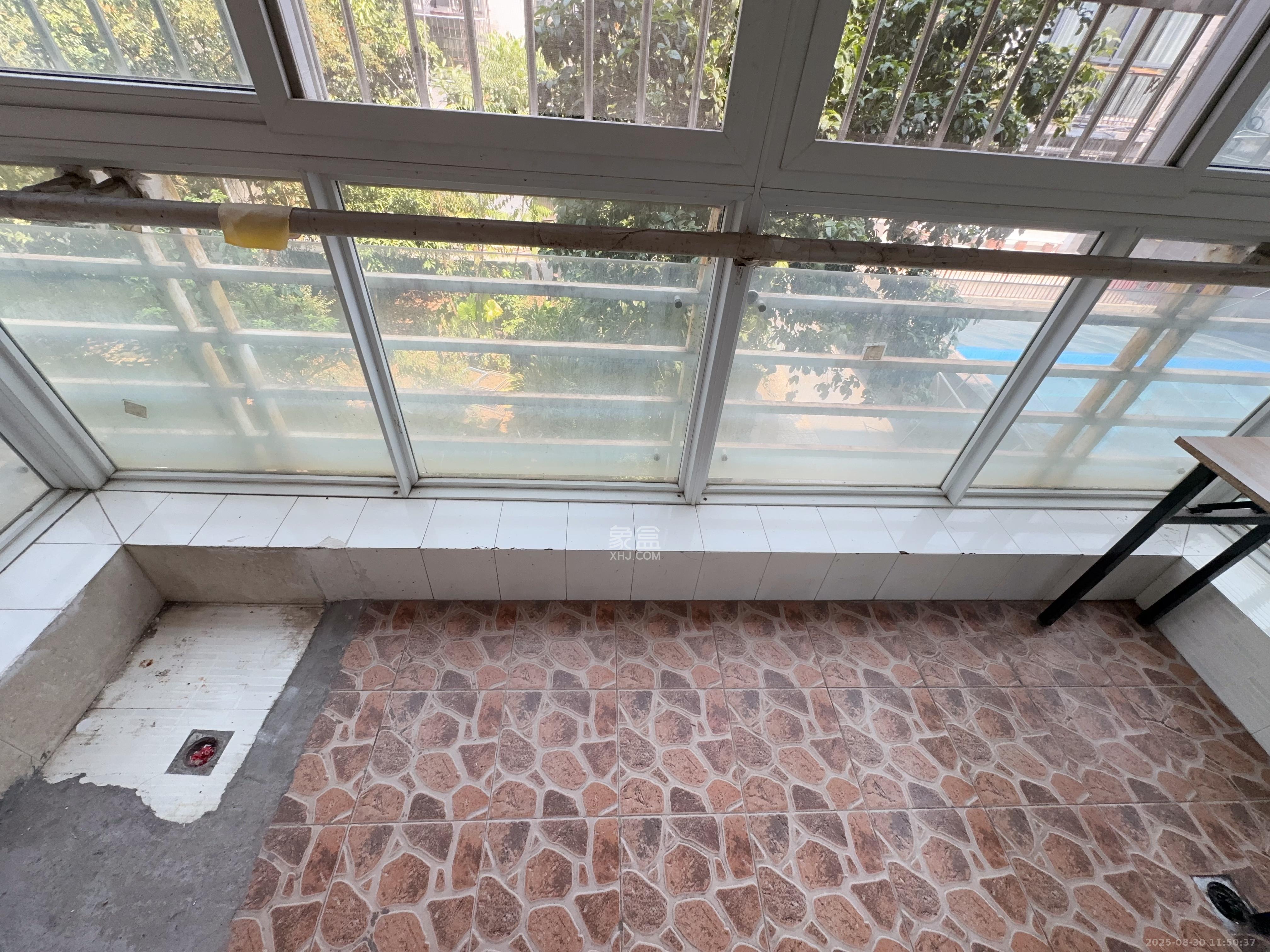 申奥美域  3室2厅2卫    2200.0元/月 申奥美域  3室2厅2卫    2200.0元/月室内图