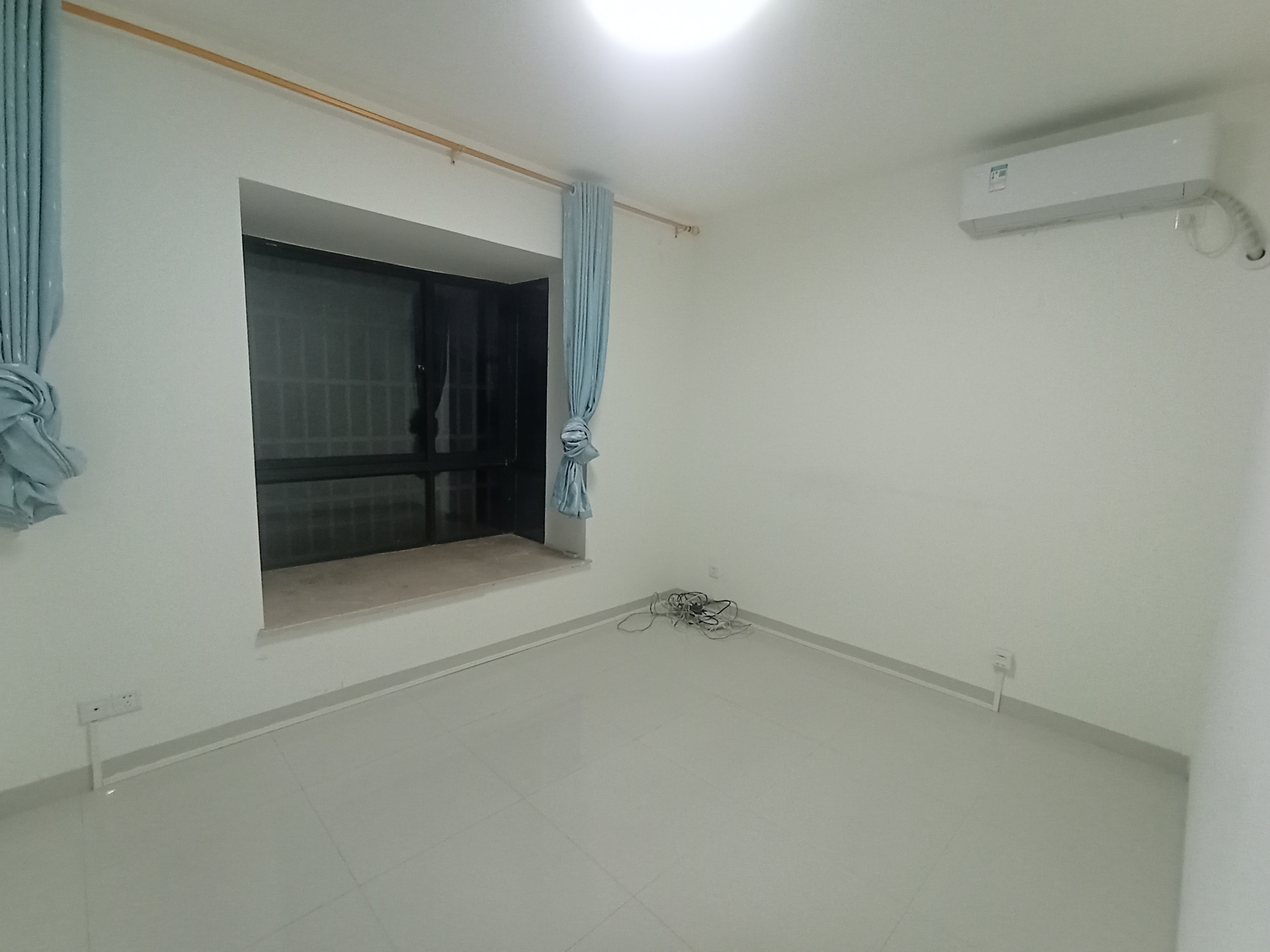 环强御景湾  4室2厅2卫    6500.0元/月室内图