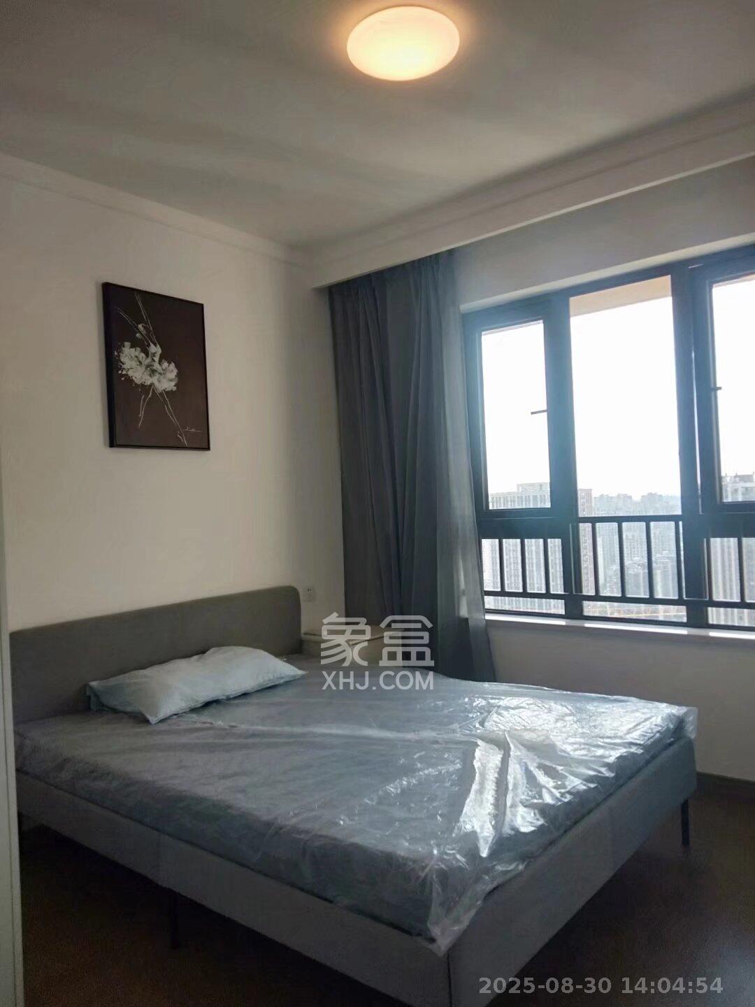 龙湖铂金中心(龙湖春江郦城)  4室2厅2卫    5300.0元/月 龙湖铂金中心(龙湖春江郦城)  4室2厅2卫    5300.0元/月室内图