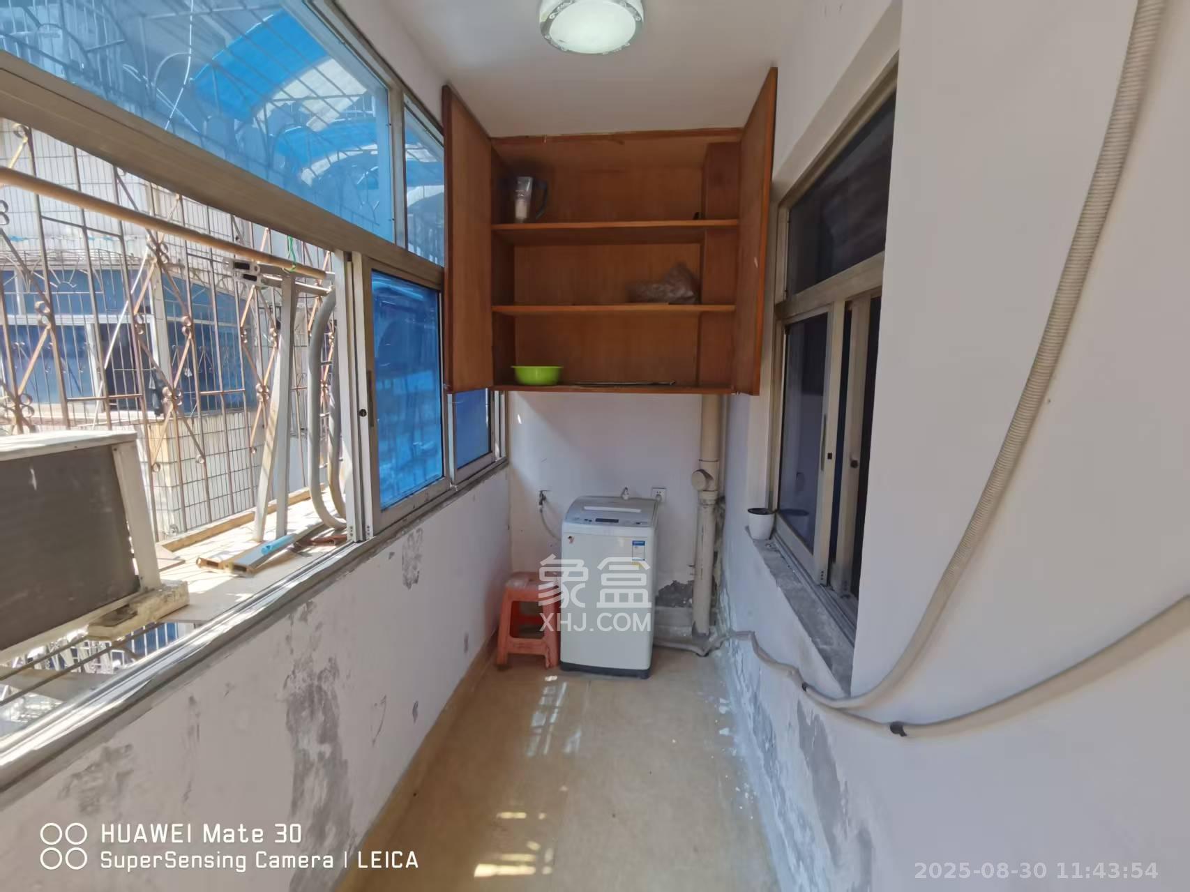 三泰街散盘  3室2厅1卫    2000.0元/月 三泰街散盘  3室2厅1卫    2000.0元/月室内图