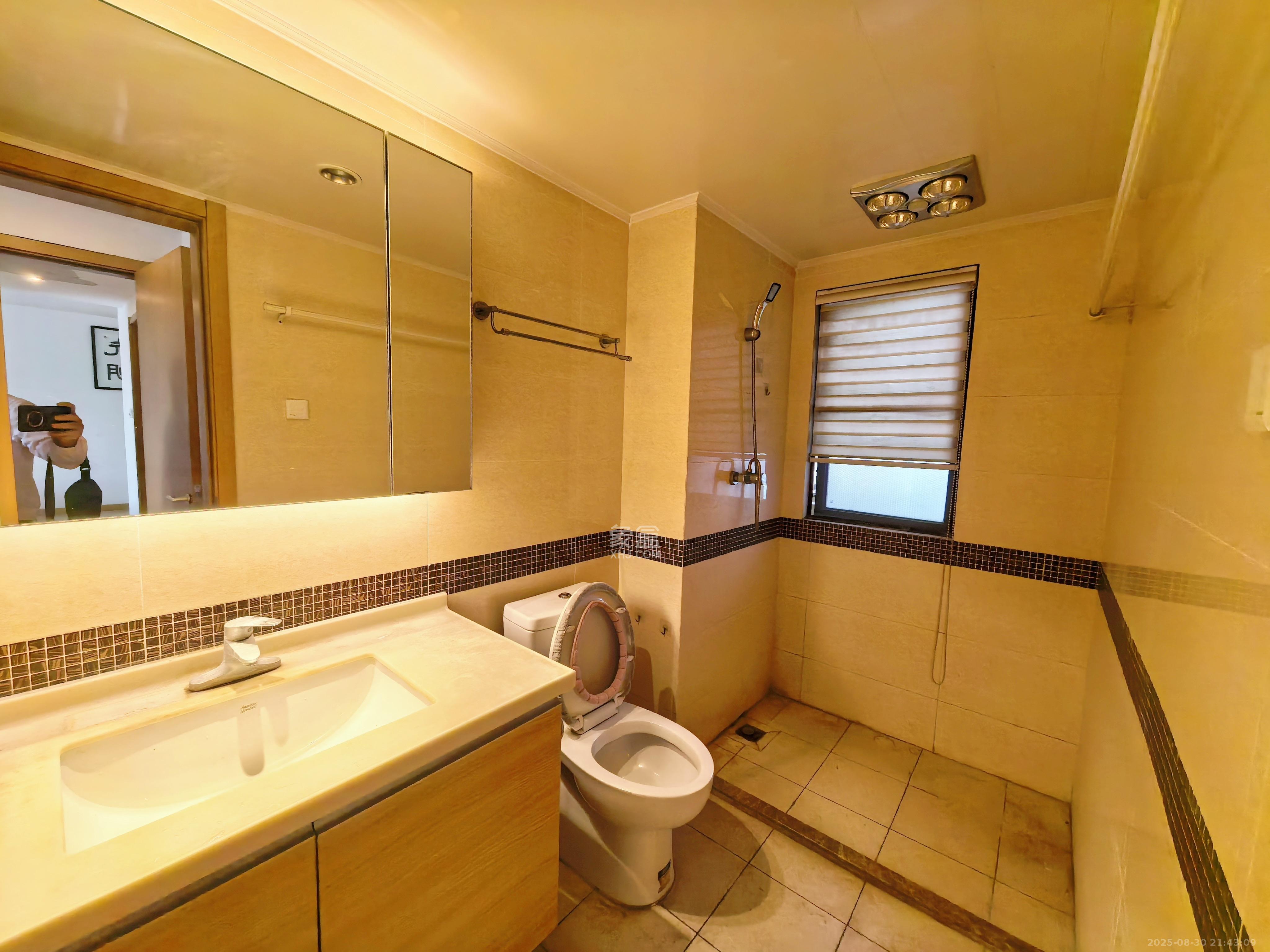 旭辉国际广场(永升商业广场) 3室2厅2卫 2600.0元/月 旭辉国际广场(永升商业广场) 3室2厅2卫 2600.0元/月室内图