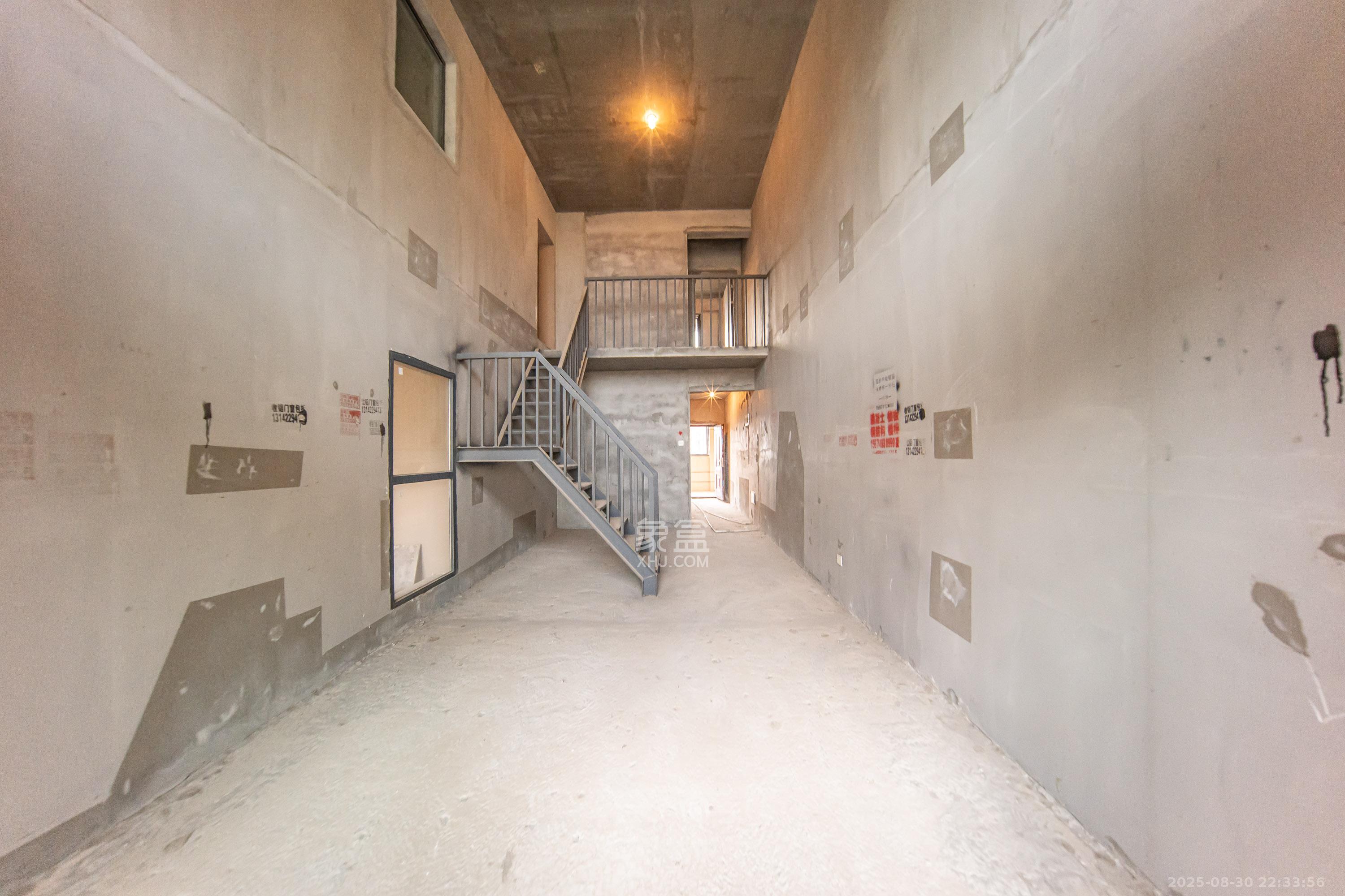 邦盛水岸御园  4室2厅2卫   55.00万