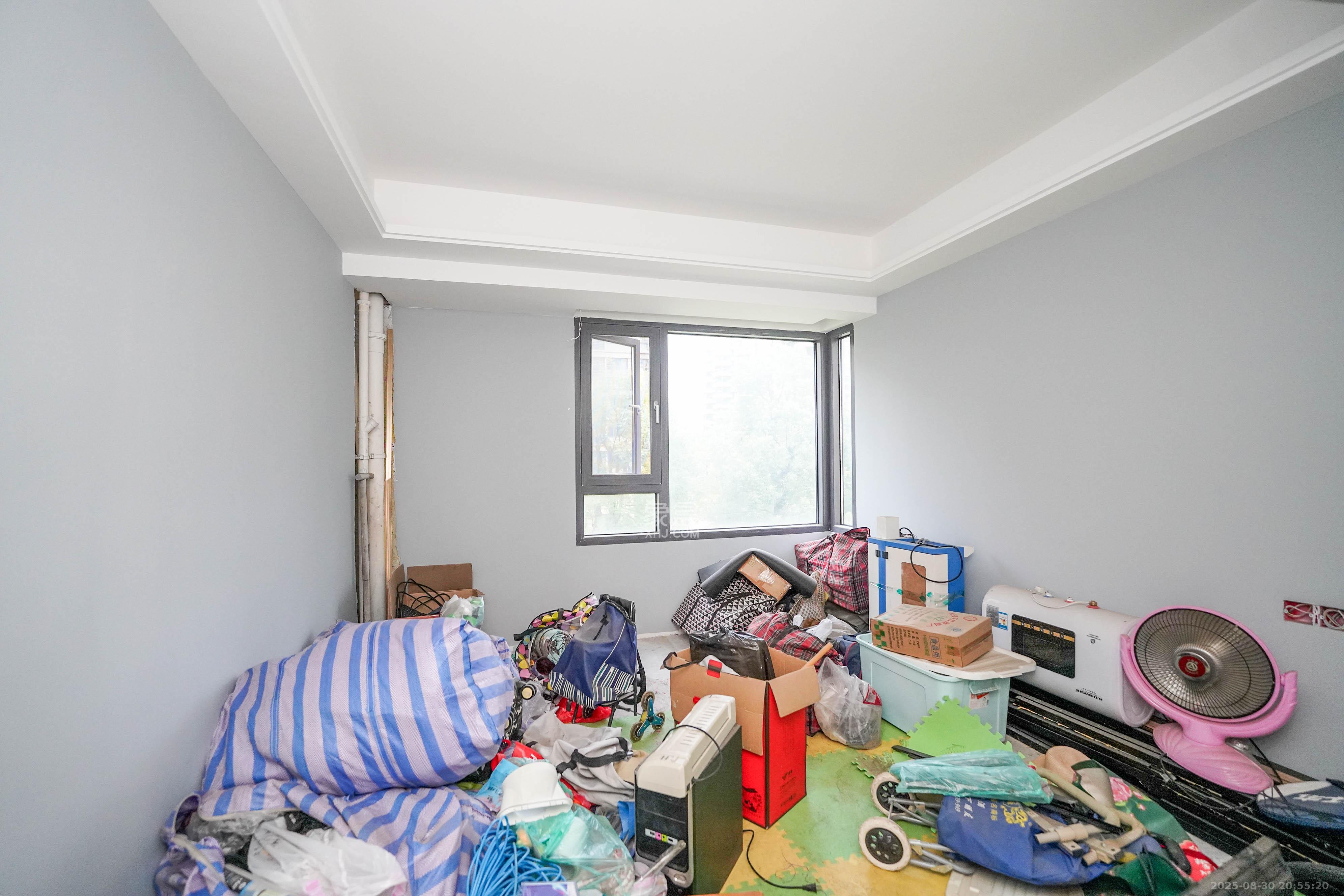 福天藏郡院子  3室2厅2卫    132.0万 福天藏郡院子  3室2厅2卫    132.0万卧室