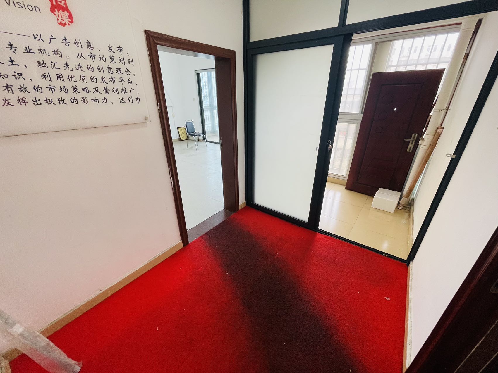 金龙城市广场二期  2室1厅1卫   2800.00元/月室内图