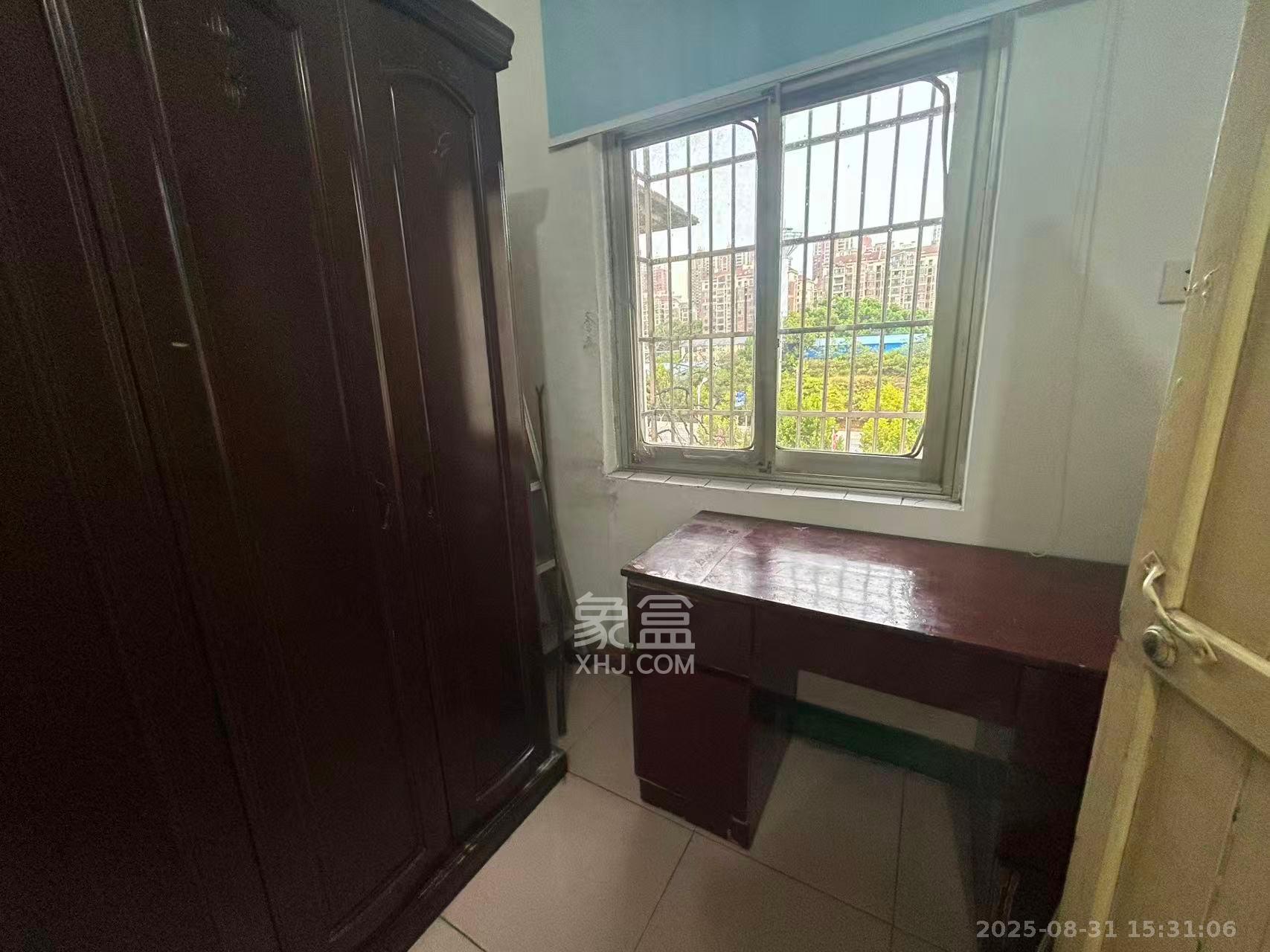 四星客车厂(四星小区) 2室1厅1卫 1100.0元/月 四星客车厂(四星小区) 2室1厅1卫 1100.0元/月室内图