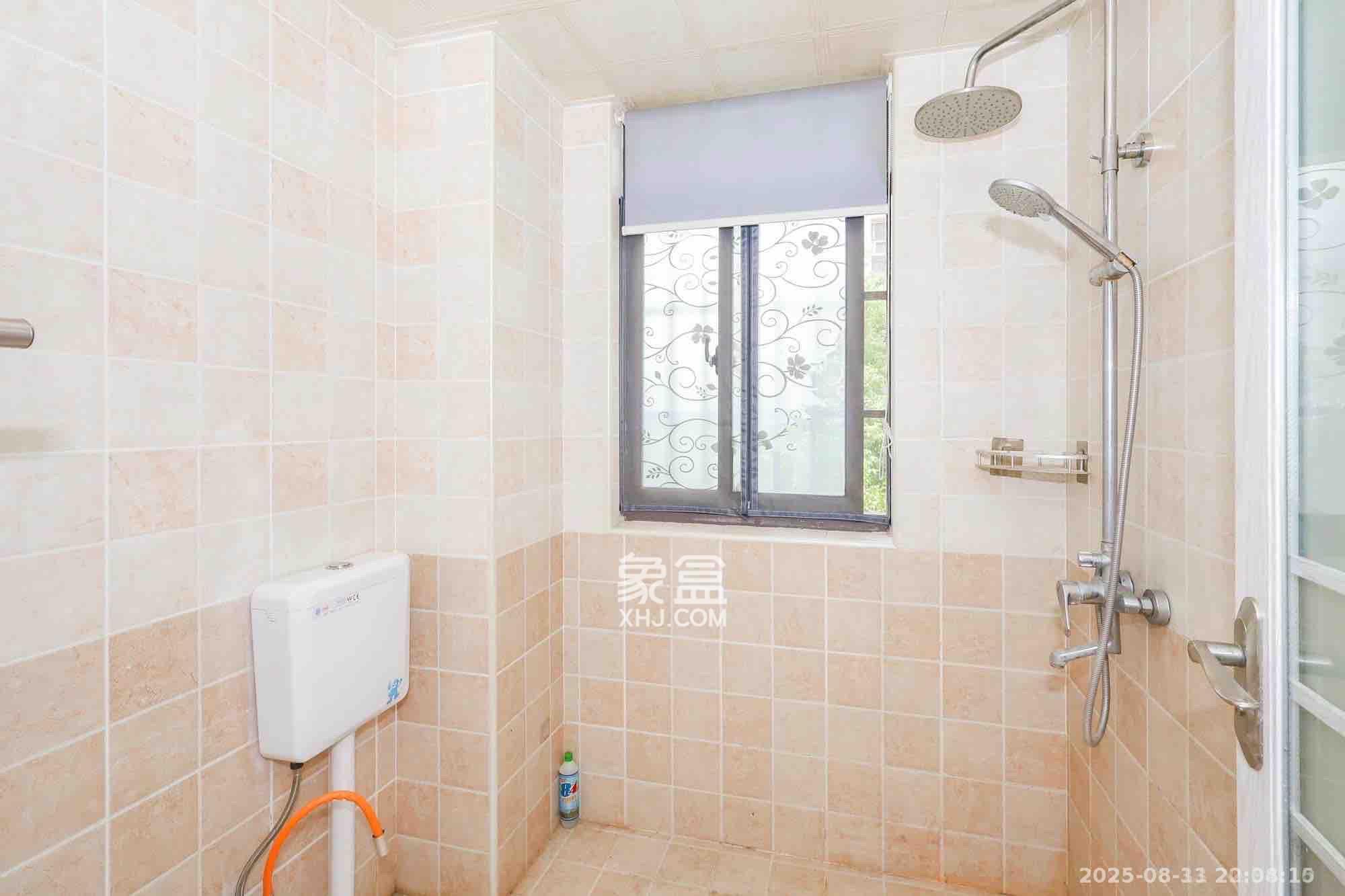 阳光丽城一期  4室2厅2卫    3500.0元/月 阳光丽城一期  4室2厅2卫    3500.0元/月室内图