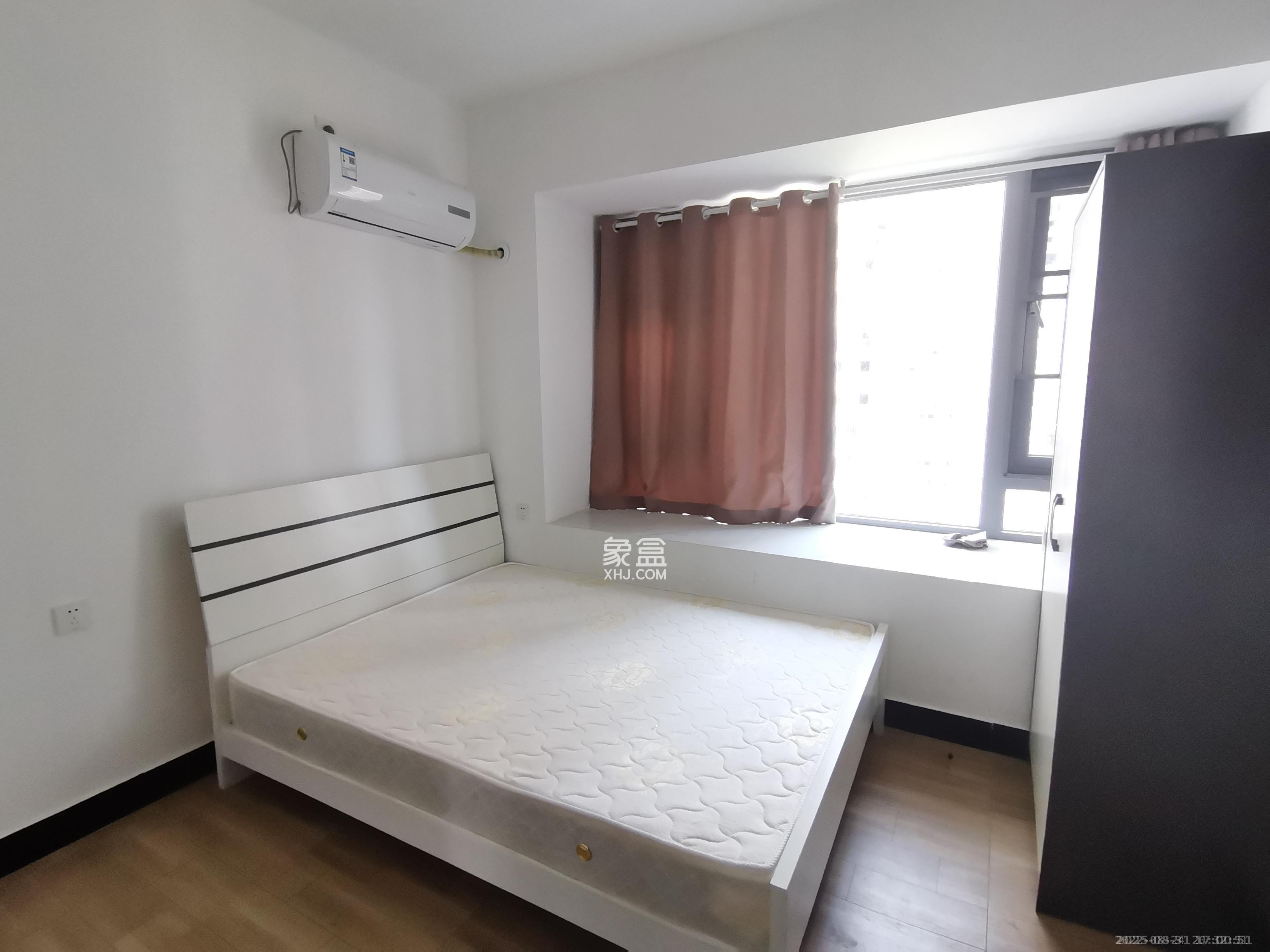 保利天禧D区  4室2厅2卫    3700.0元/月室内图