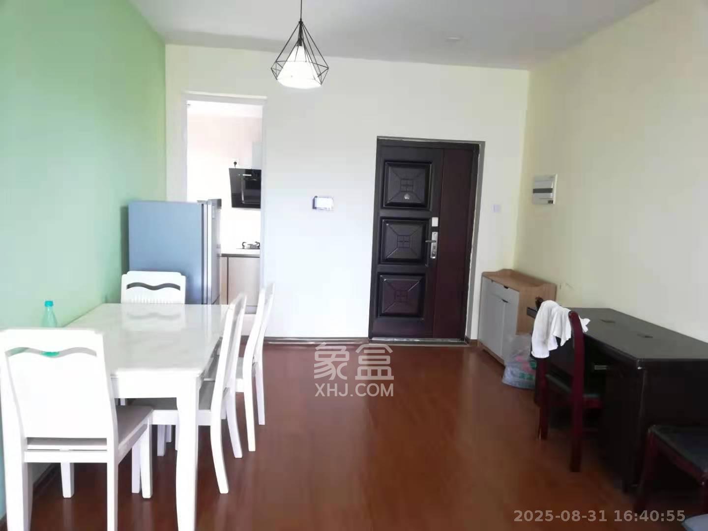 荣悦台 2室2厅1卫 3200.0元/月 荣悦台 2室2厅1卫 3200.0元/月室内图