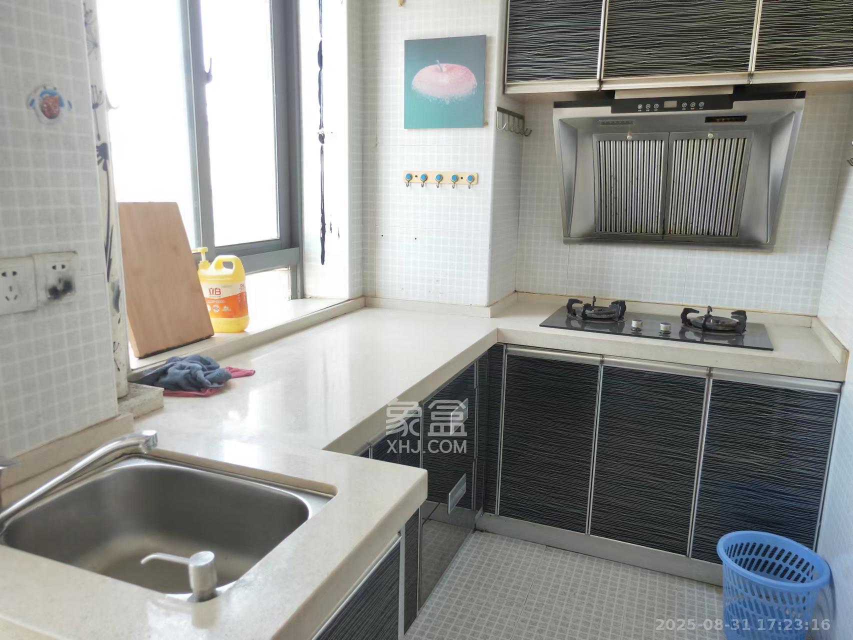 上海城小区 1室1厅1卫 1400.0元/月 上海城小区 1室1厅1卫 1400.0元/月室内图