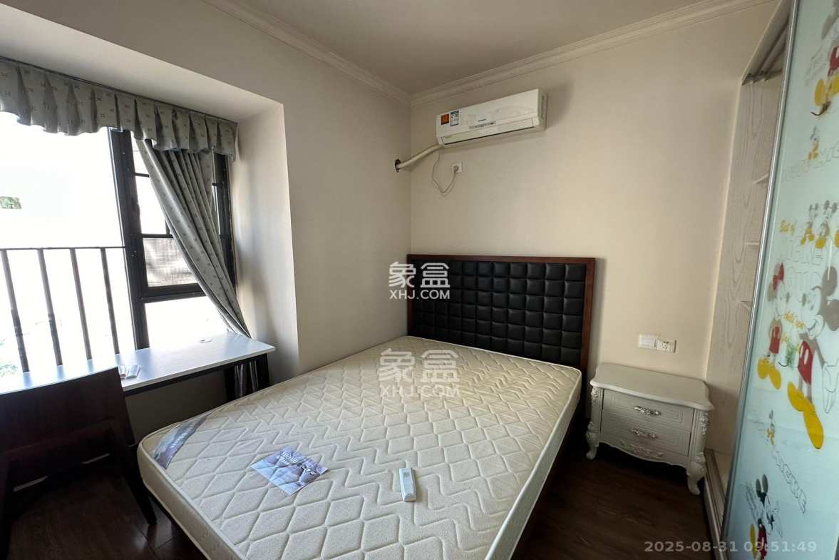 英祥春天  1室2厅1卫    2100.0元/月 英祥春天  1室2厅1卫    2100.0元/月室内图