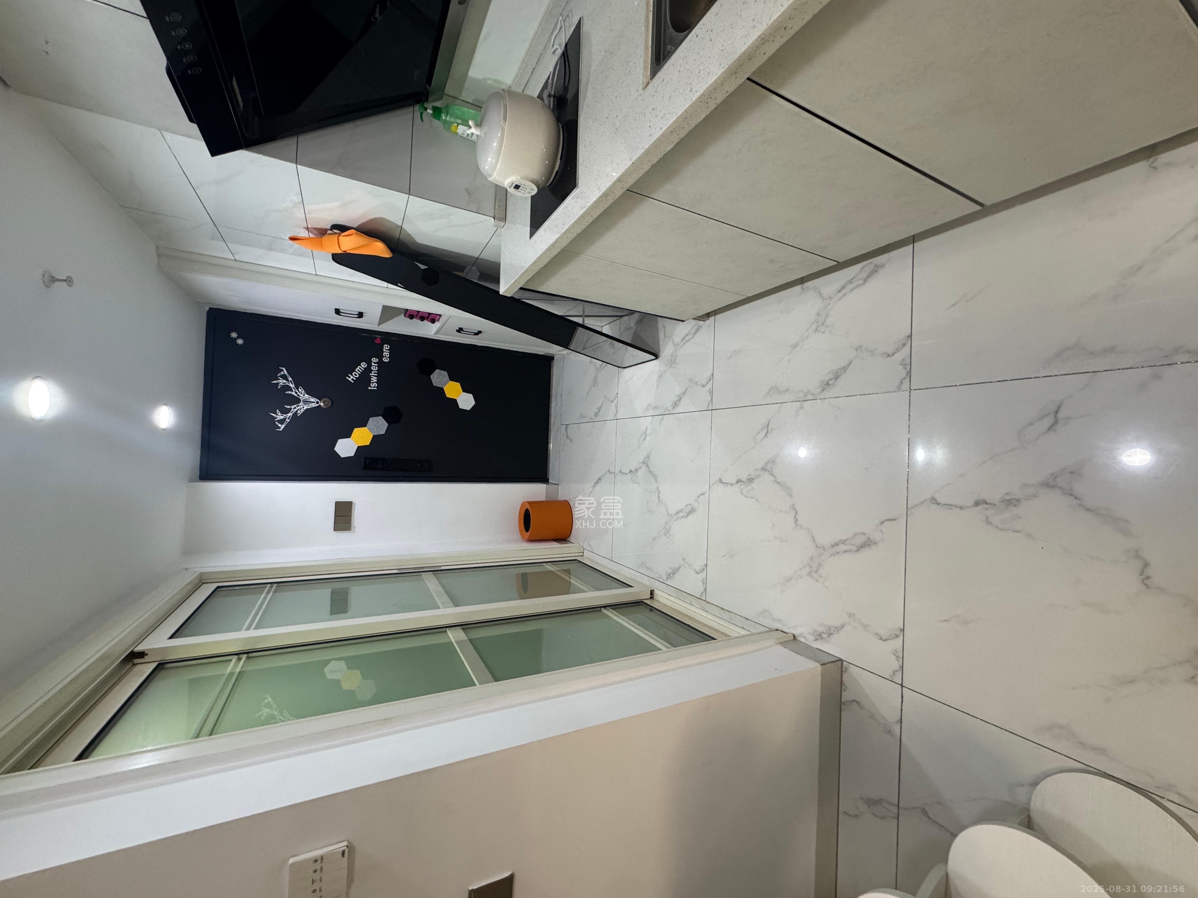 芙蓉万国城MOMA(卓越汇富苑)  1室1厅1卫    1900.0元/月 芙蓉万国城MOMA(卓越汇富苑)  1室1厅1卫    1900.0元/月室内图