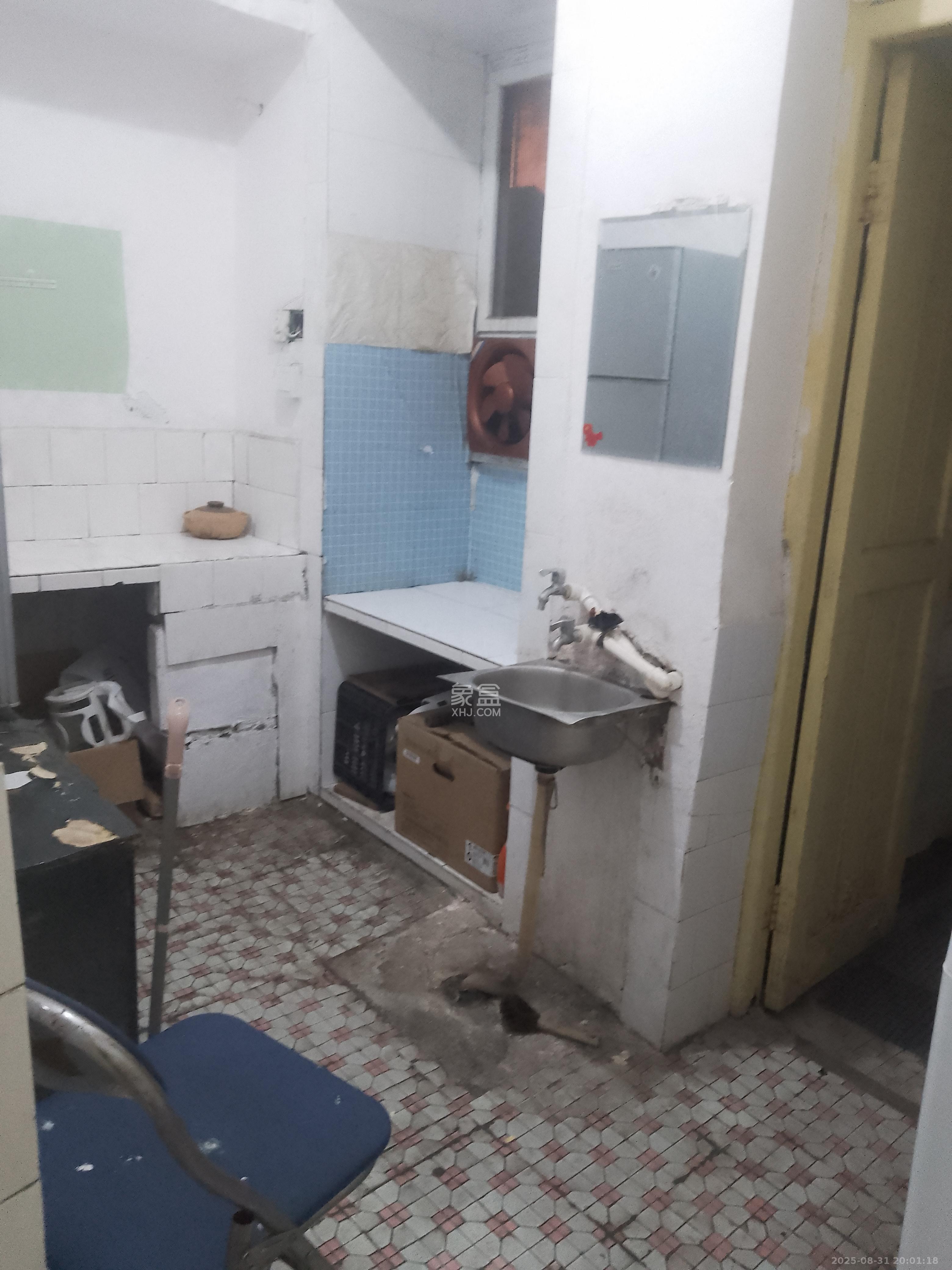 东瓜山二村  1室1厅1卫    800.0元/月室内图