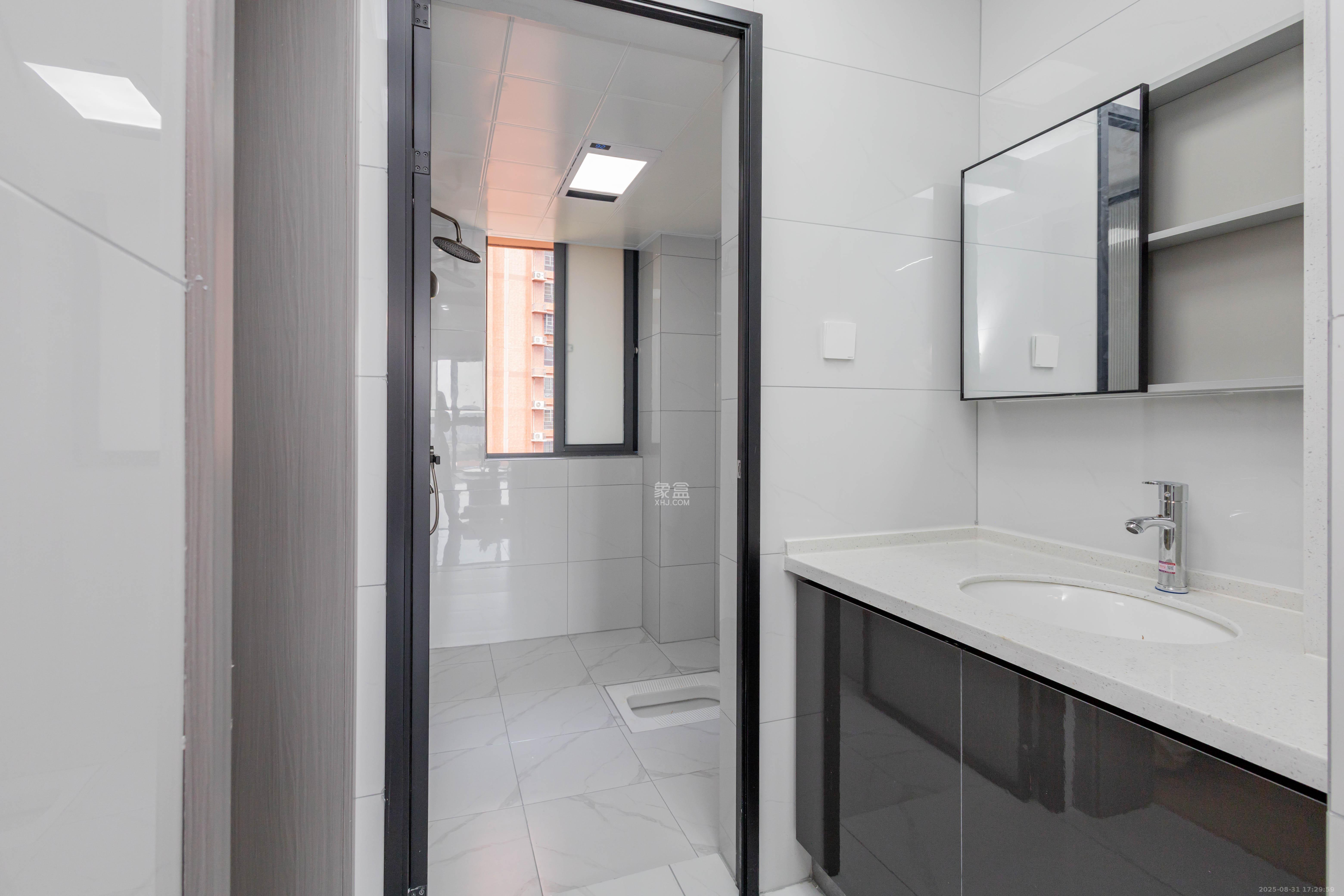 海德公园  4室2厅2卫    86.8万 海德公园  4室2厅2卫    86.8万卫生间