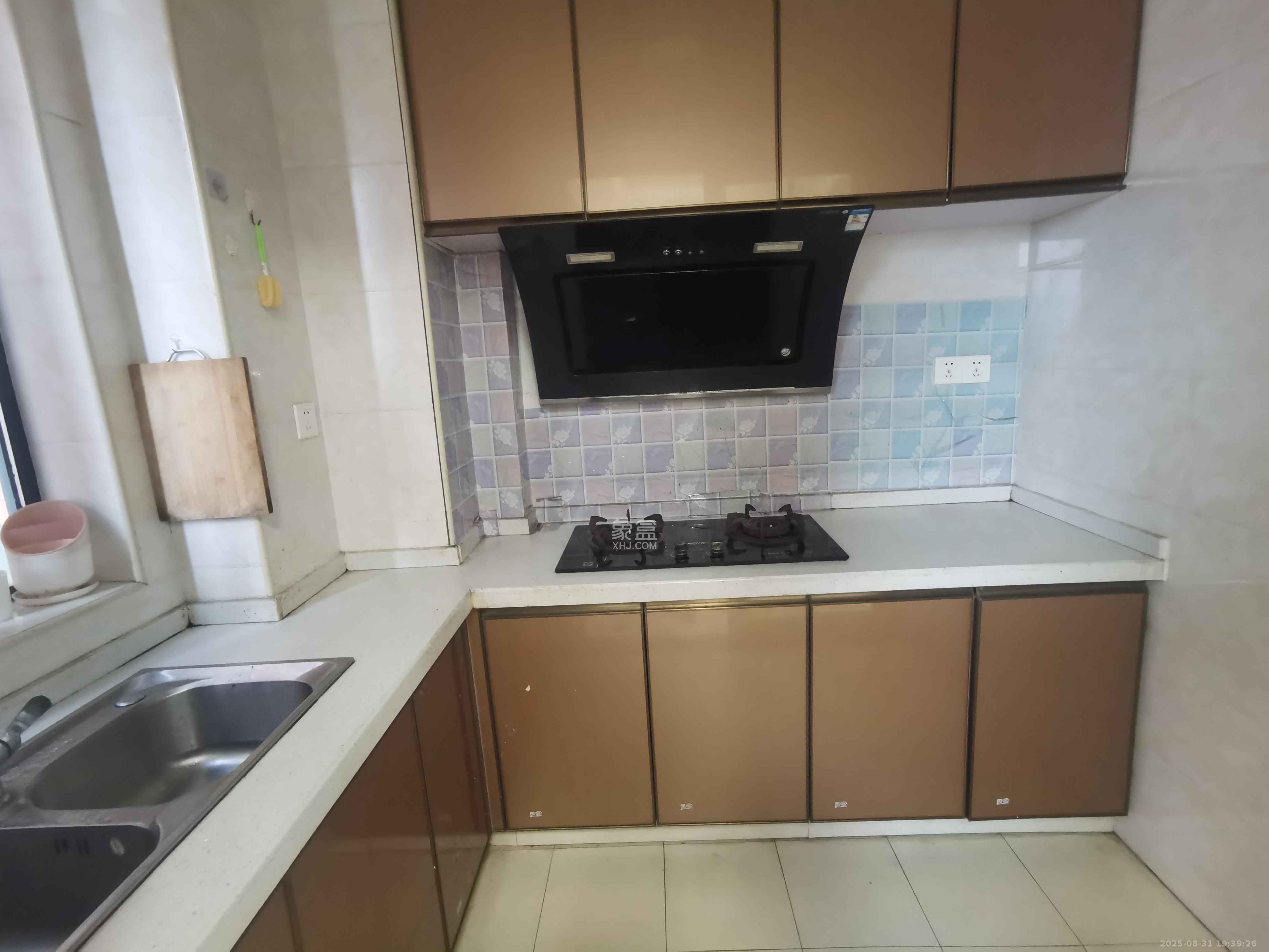 武广美誉  3室2厅1卫    2200.0元/月室内图