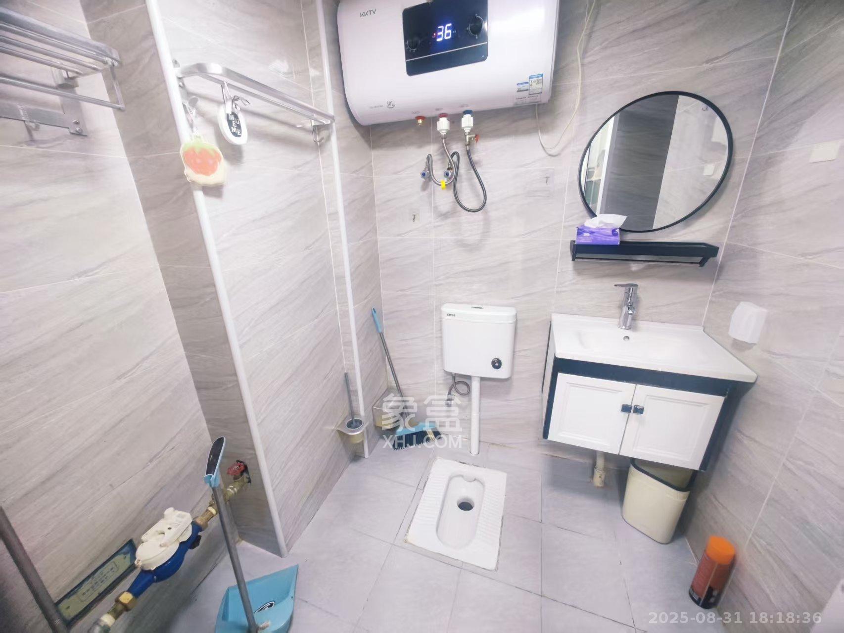 中云公寓  1室1厅1卫    1700.0元/月 中云公寓  1室1厅1卫    1700.0元/月室内图