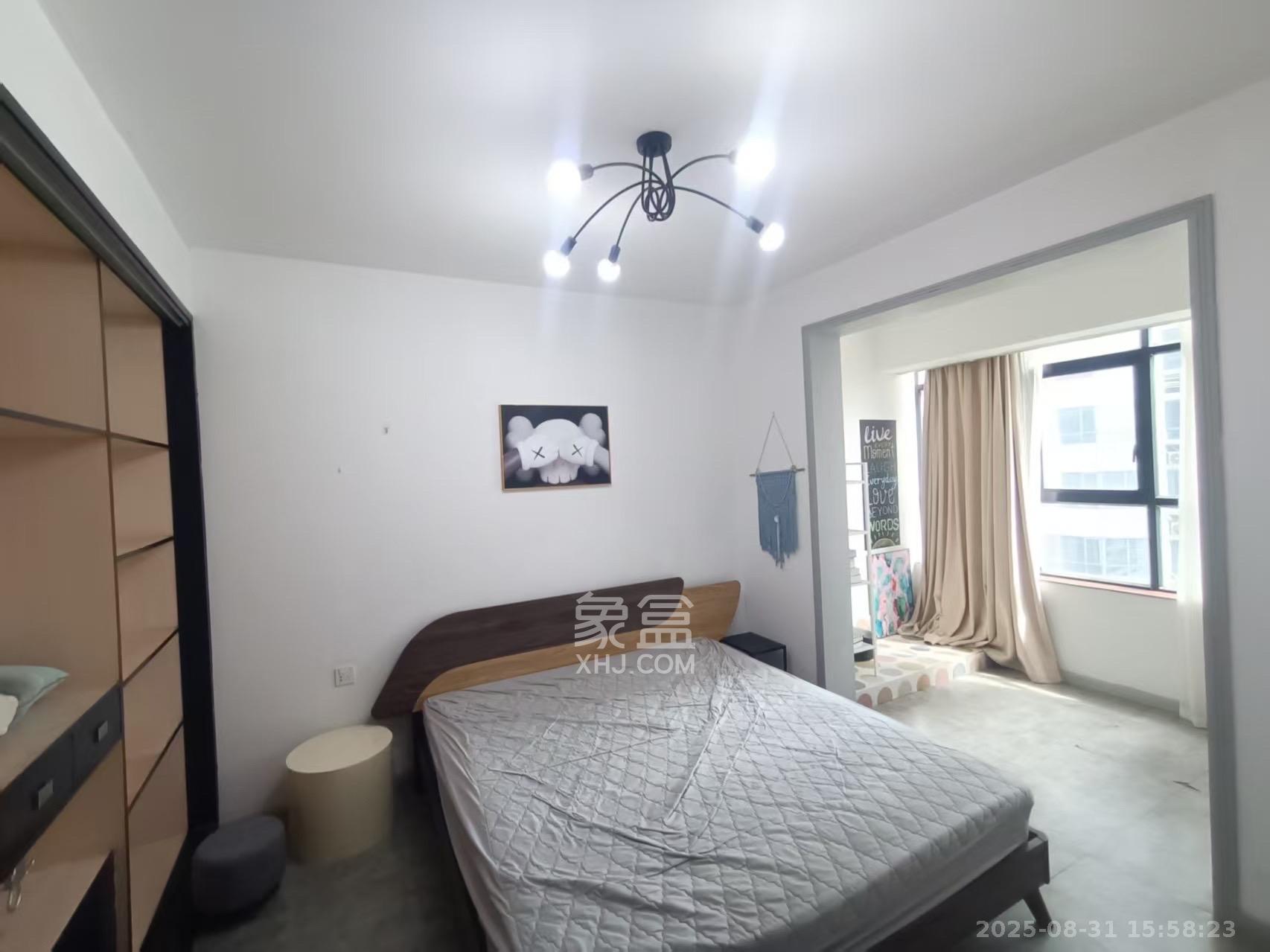 五一大道202(中环壹世界) 3室2厅1卫 4000.0元/月 五一大道202(中环壹世界) 3室2厅1卫 4000.0元/月室内图