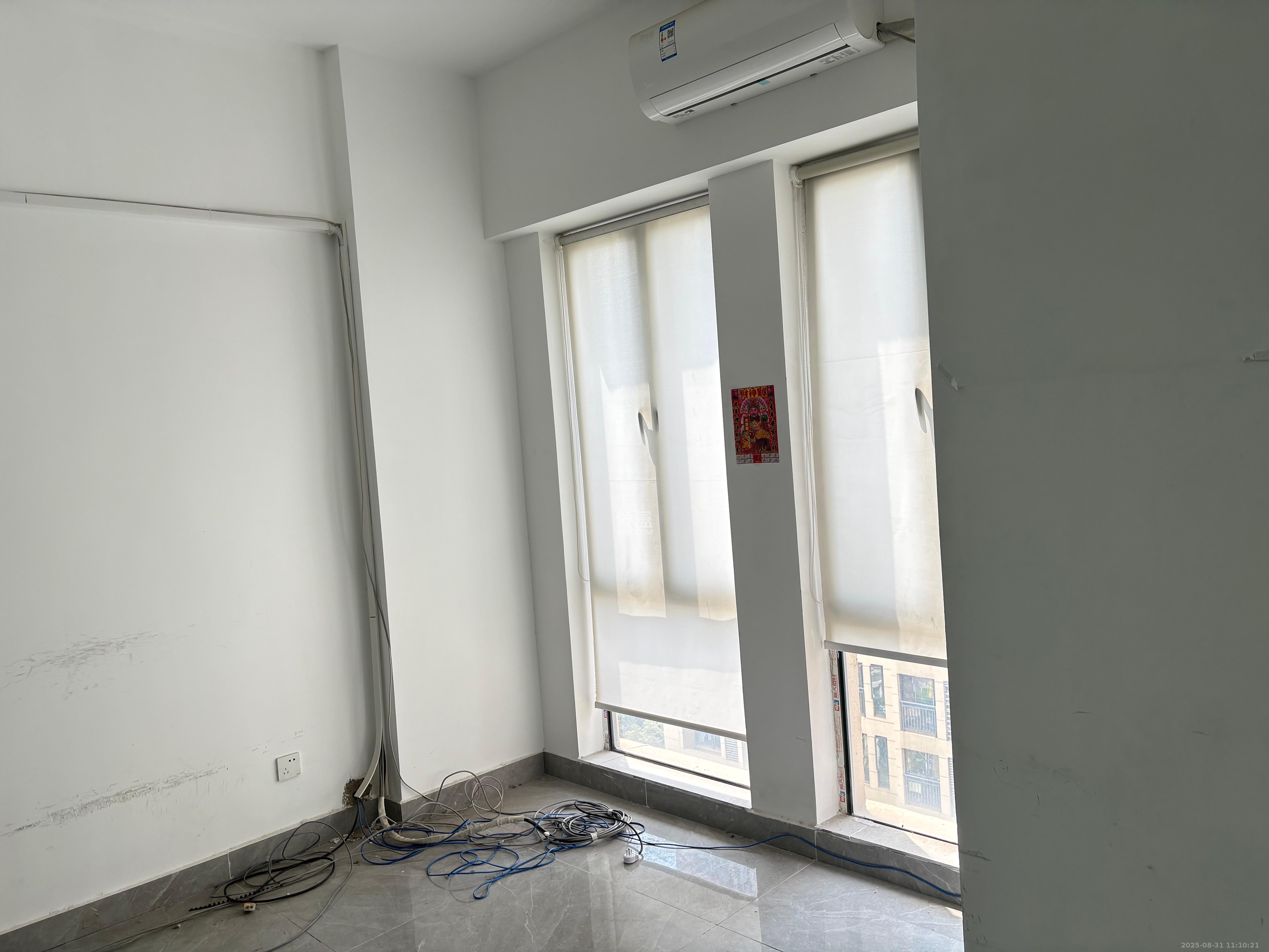 荣泰广场   109.0㎡      2800.0元/月室内图