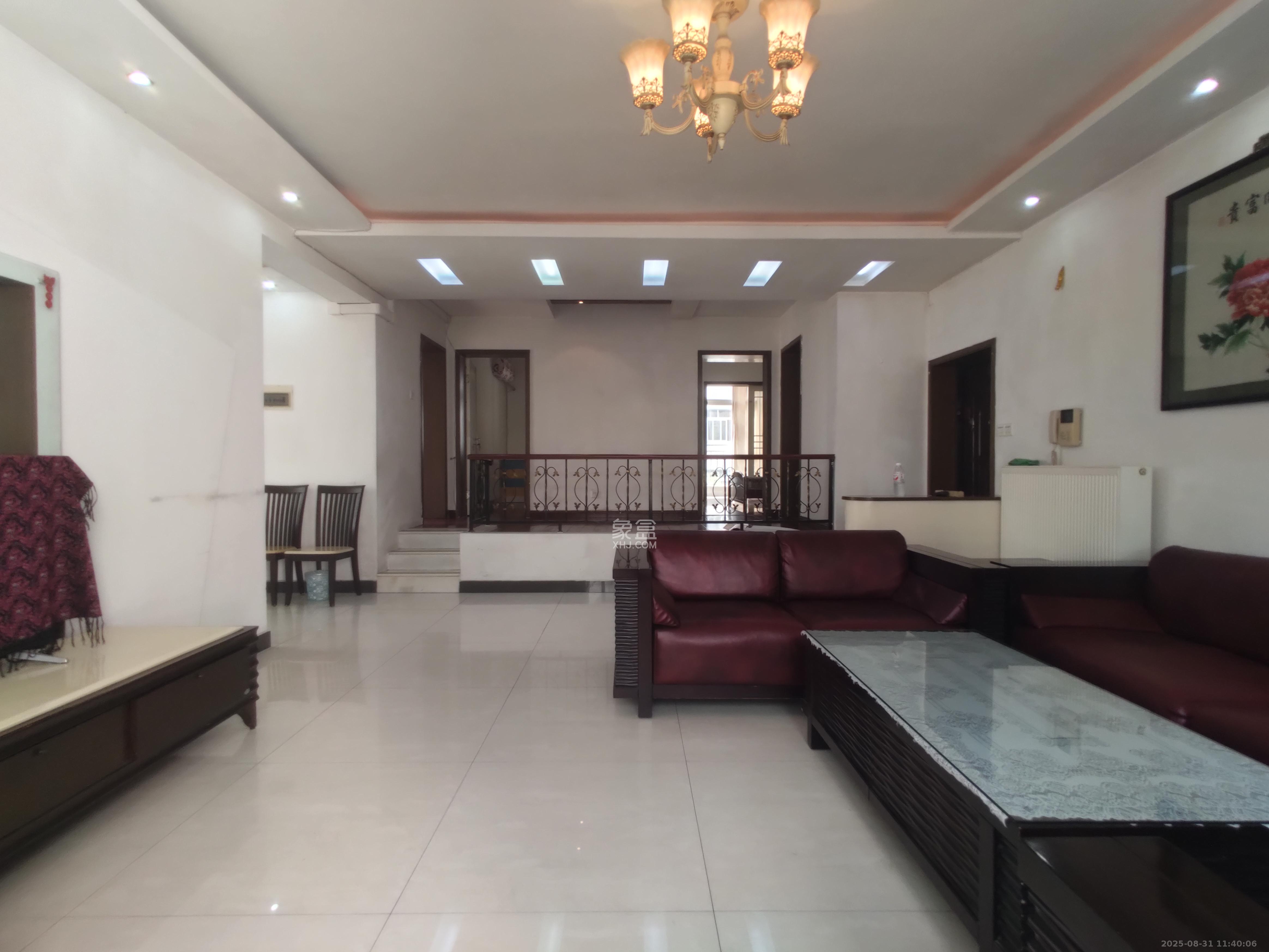 惠泽园 3室2厅2卫 2900.0元/月 惠泽园 3室2厅2卫 2900.0元/月室内图