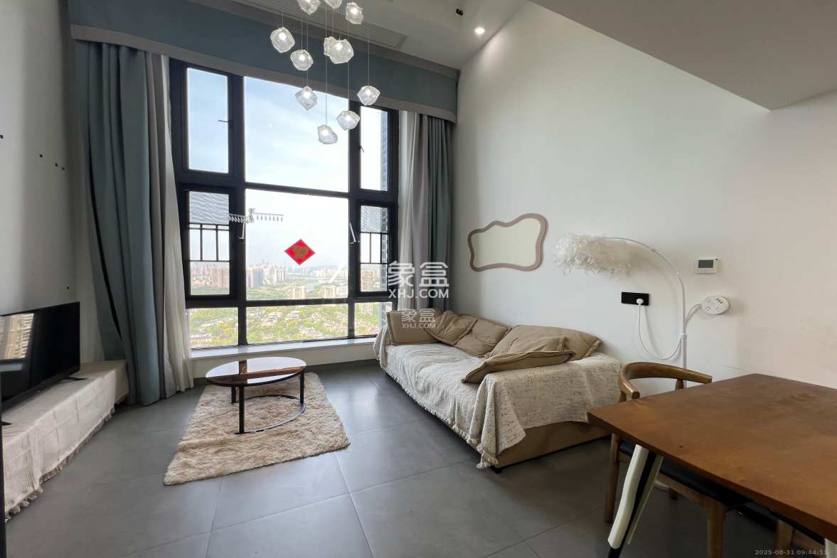 藏珑湖上公馆  1室1厅1卫    2700.0元/月 藏珑湖上公馆  1室1厅1卫    2700.0元/月室内图1