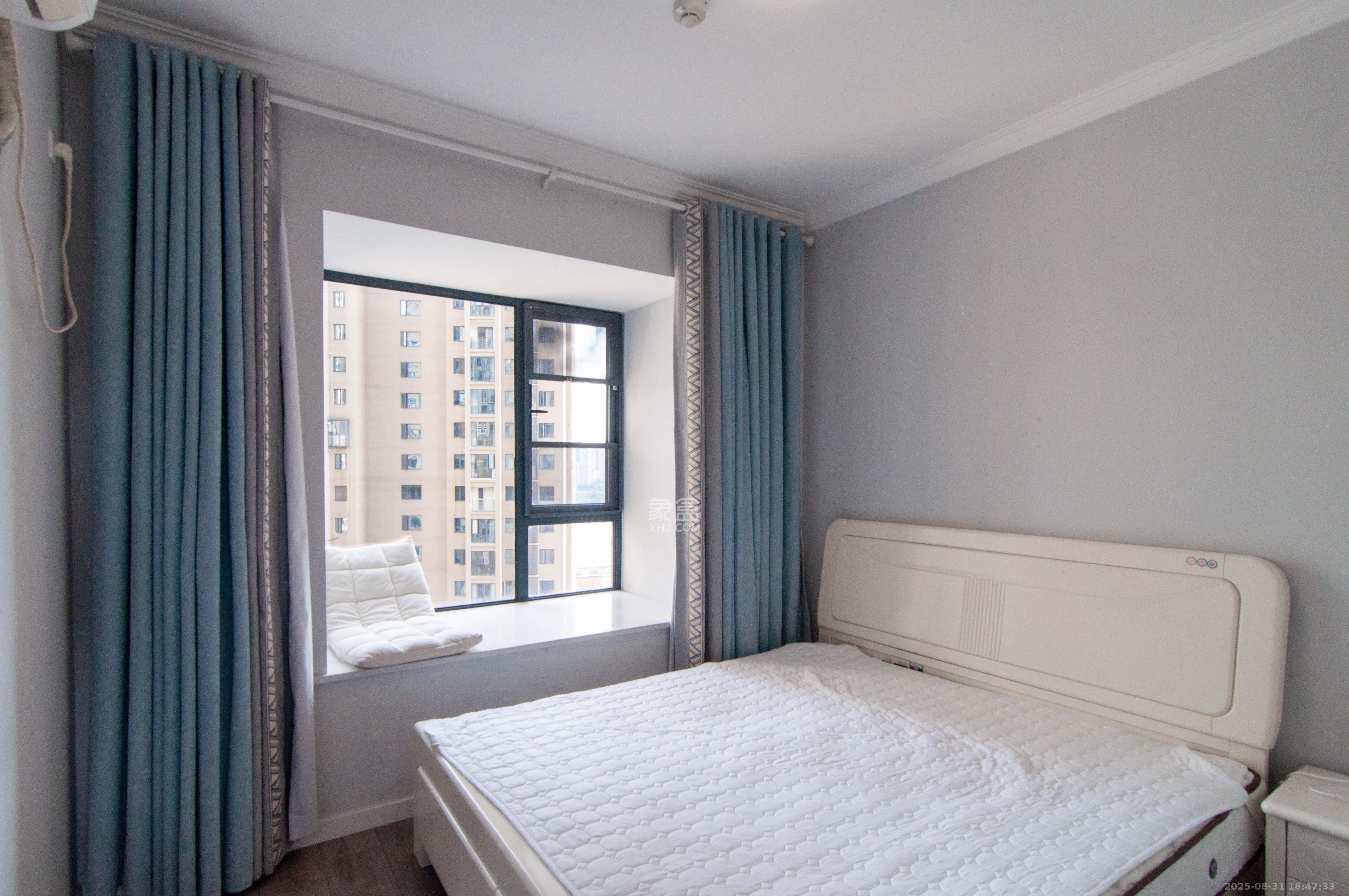 中建梅溪湖中心  4室2厅2卫    188.0万其他