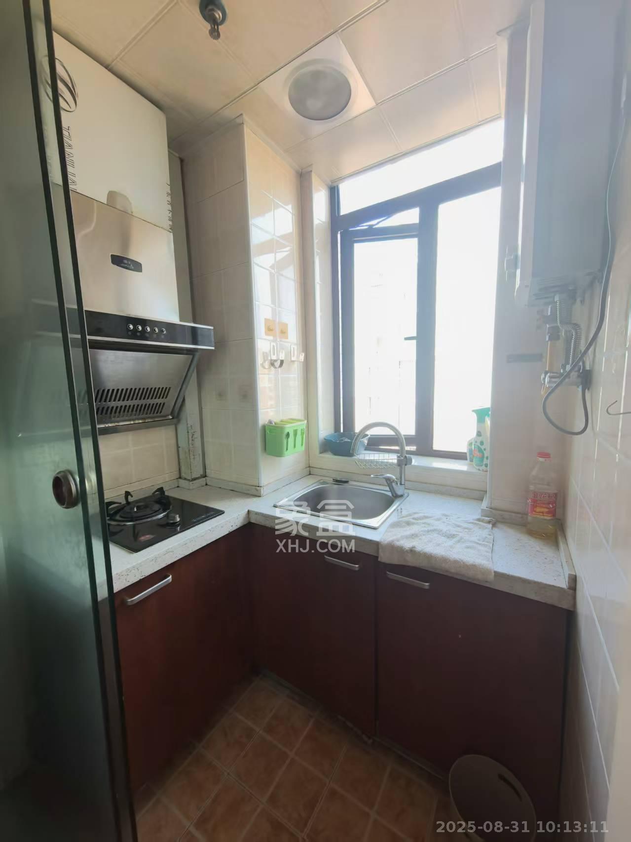 水岸世景  1室1厅1卫    1200.0元/月室内图