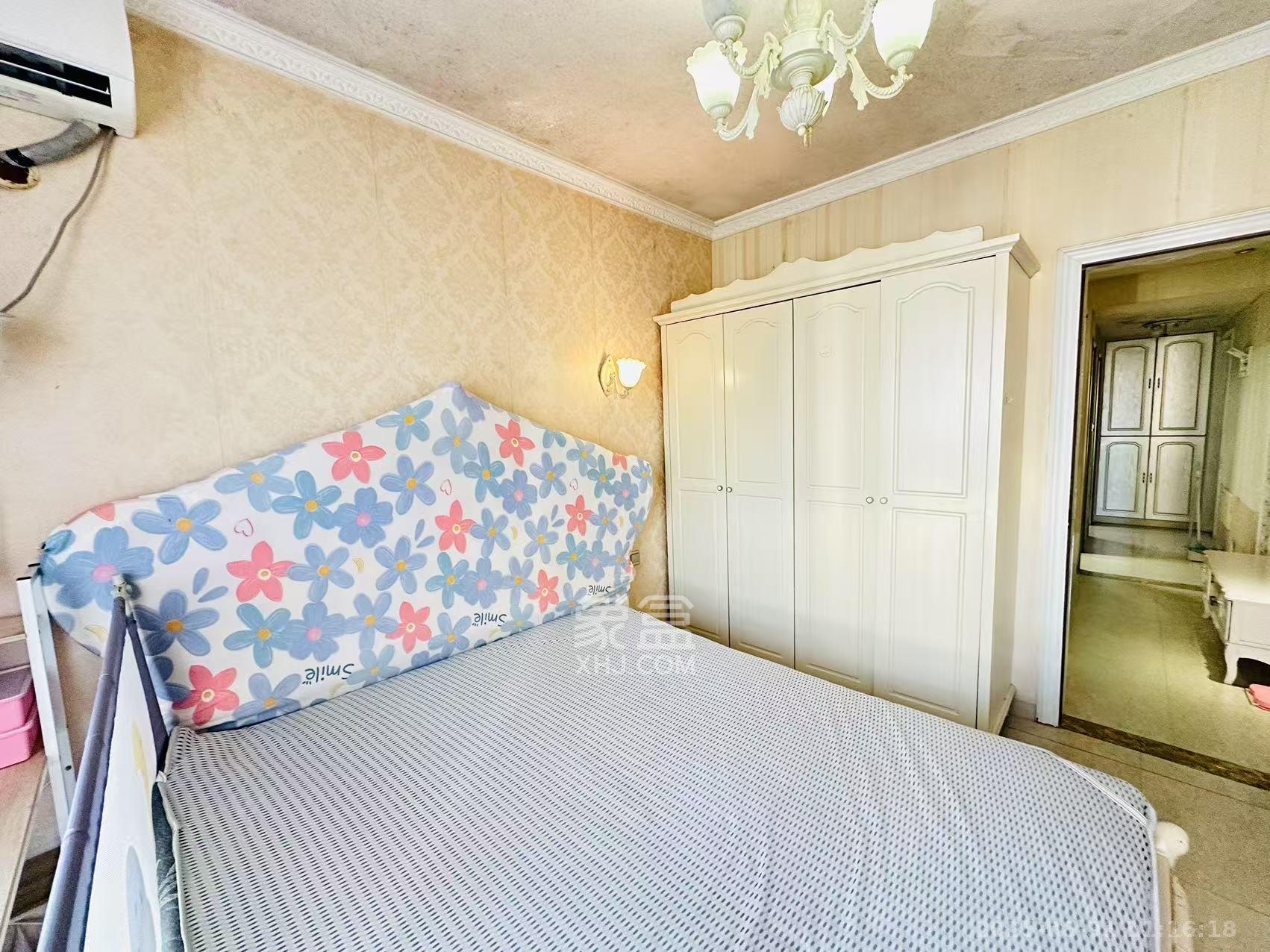 达美D6区  1室1厅1卫    1800.0元/月室内图