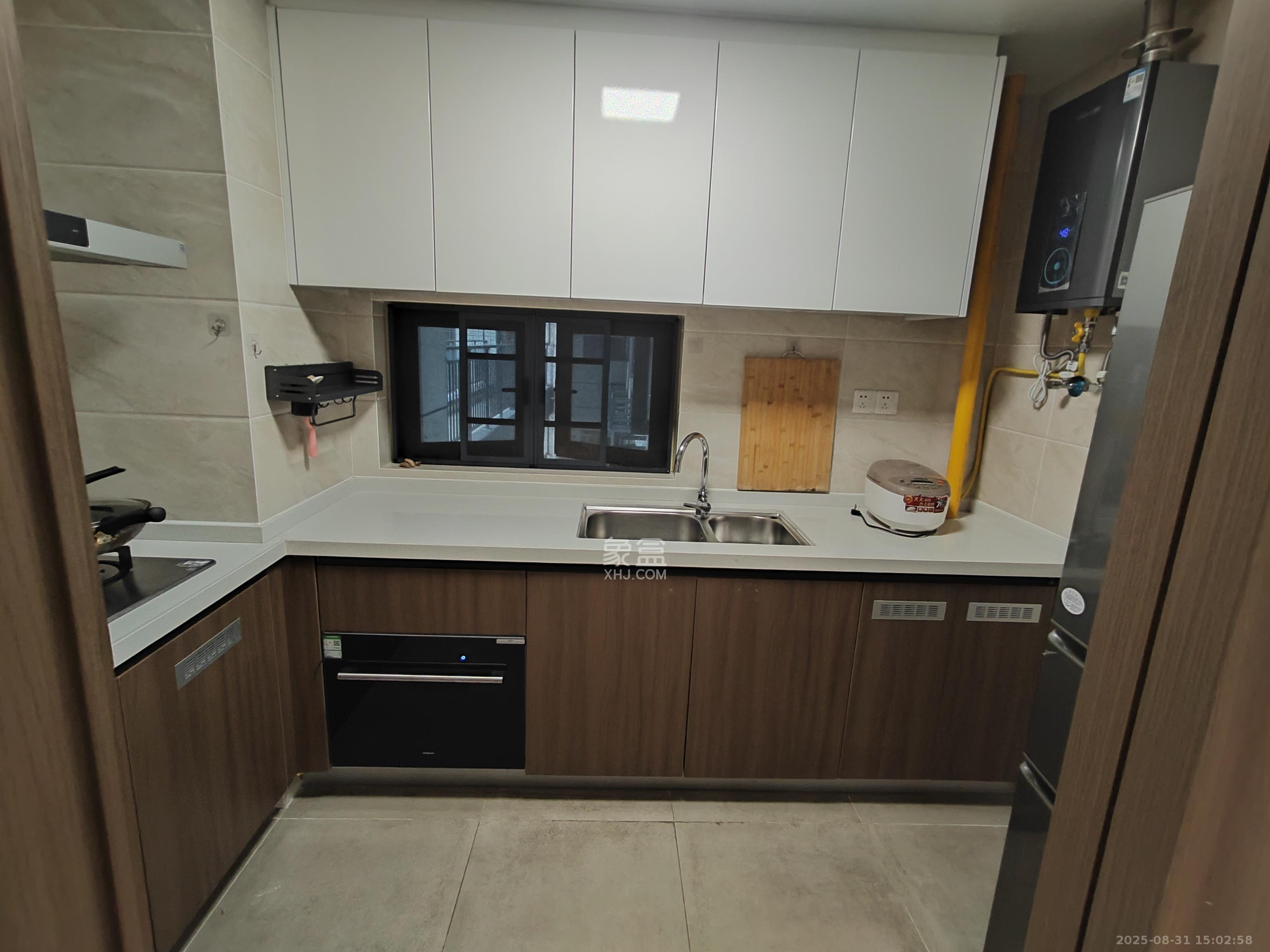 保利恒伟时光印象  4室2厅2卫    2600.0元/月室内图