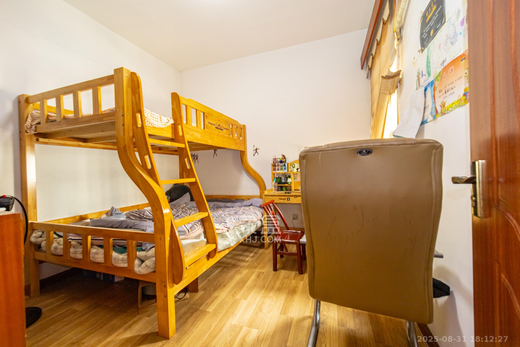 幸福洋房 3室2厅2卫 59.8万 幸福洋房 3室2厅2卫 59.8万卧室