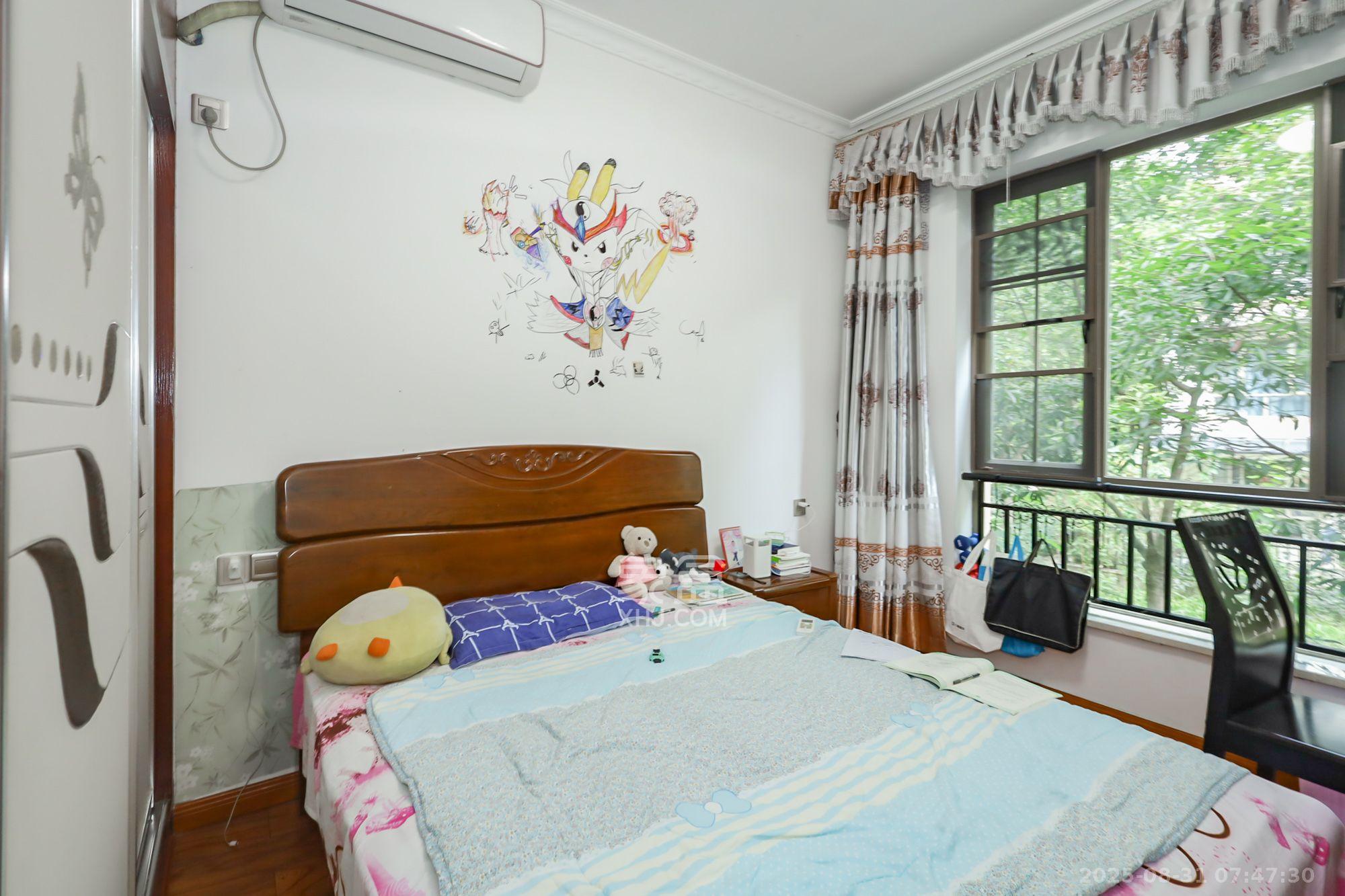 卓越蔚蓝海岸二期  4室2厅2卫    4800.0元/月室内图