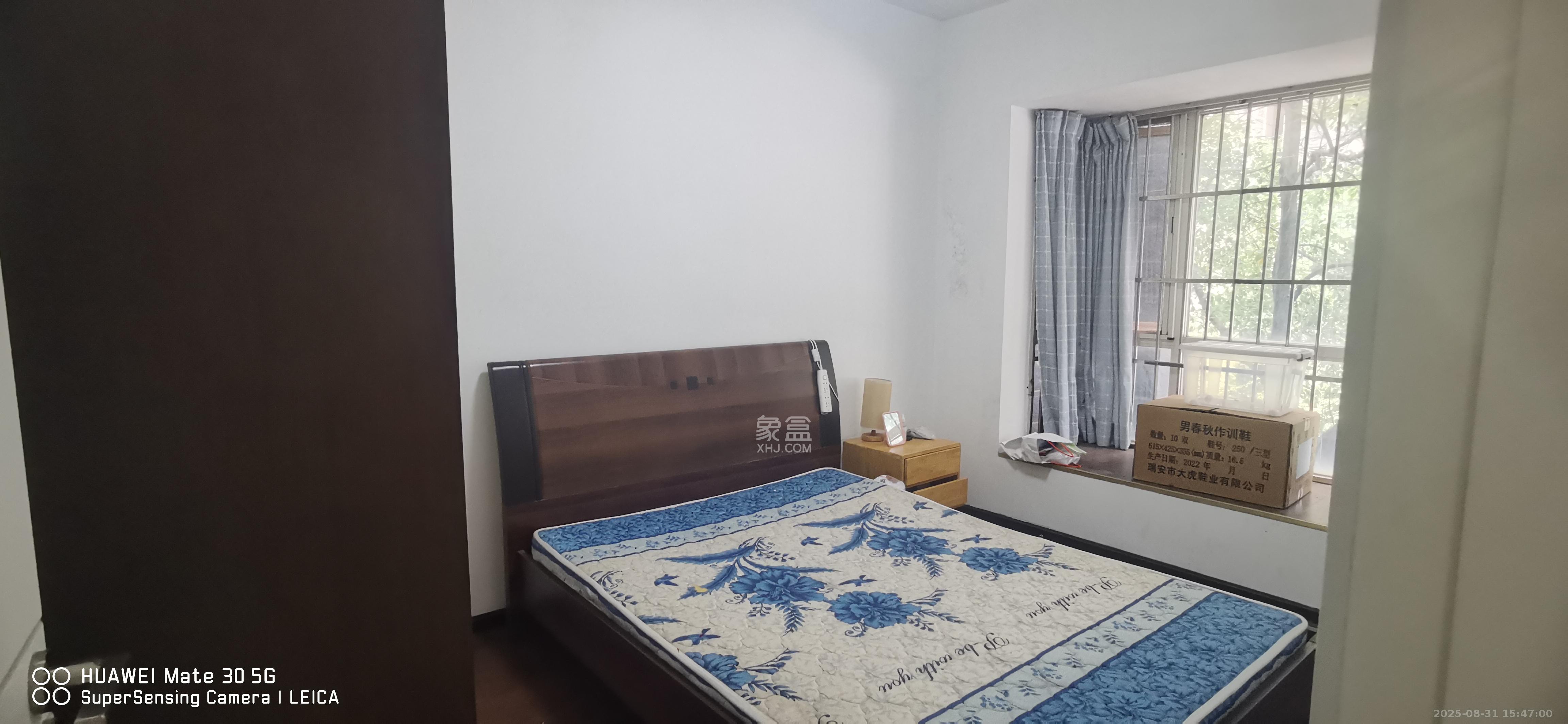 柠檬丽都  3室2厅1卫    2800.0元/月室内图