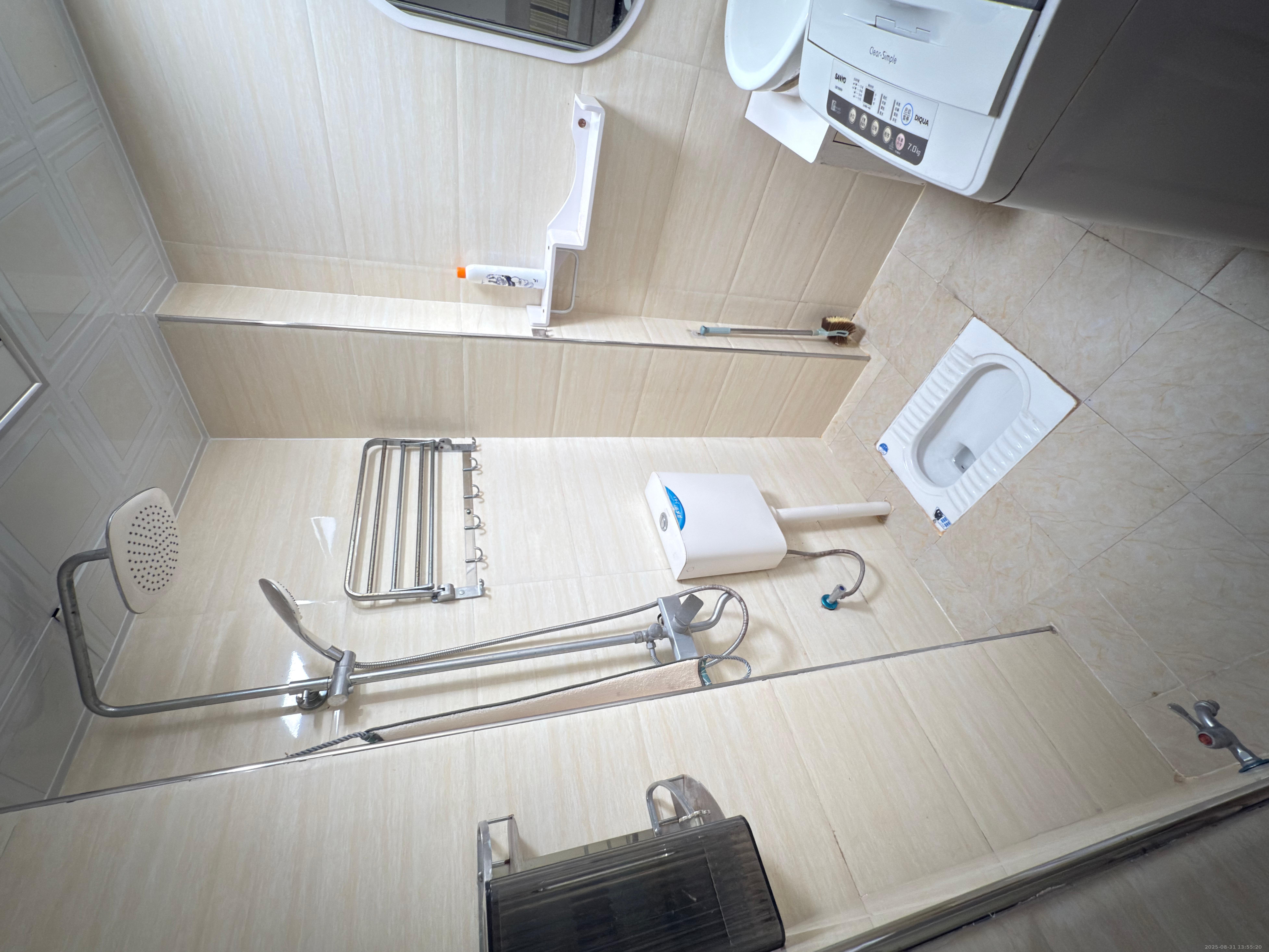 文化园三期  1室1厅1卫    1300.0元/月 文化园三期  1室1厅1卫    1300.0元/月室内图