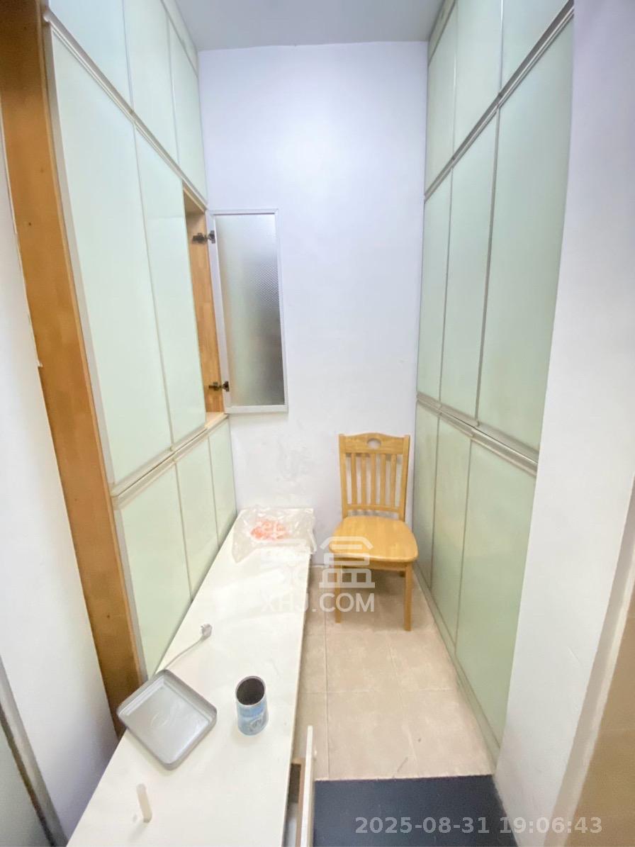 恒生碧水龙庭  2室1厅1卫   1600.00元/月室内图
