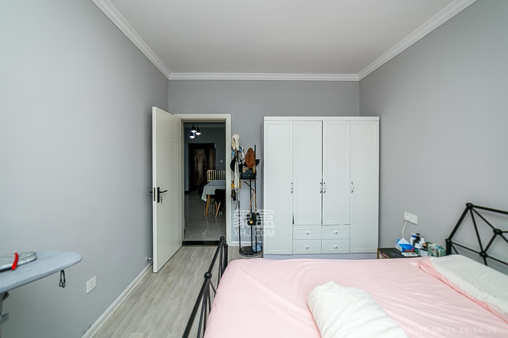 长盛岚庭  3室2厅1卫    95.0万 长盛岚庭  3室2厅1卫    95.0万卧室