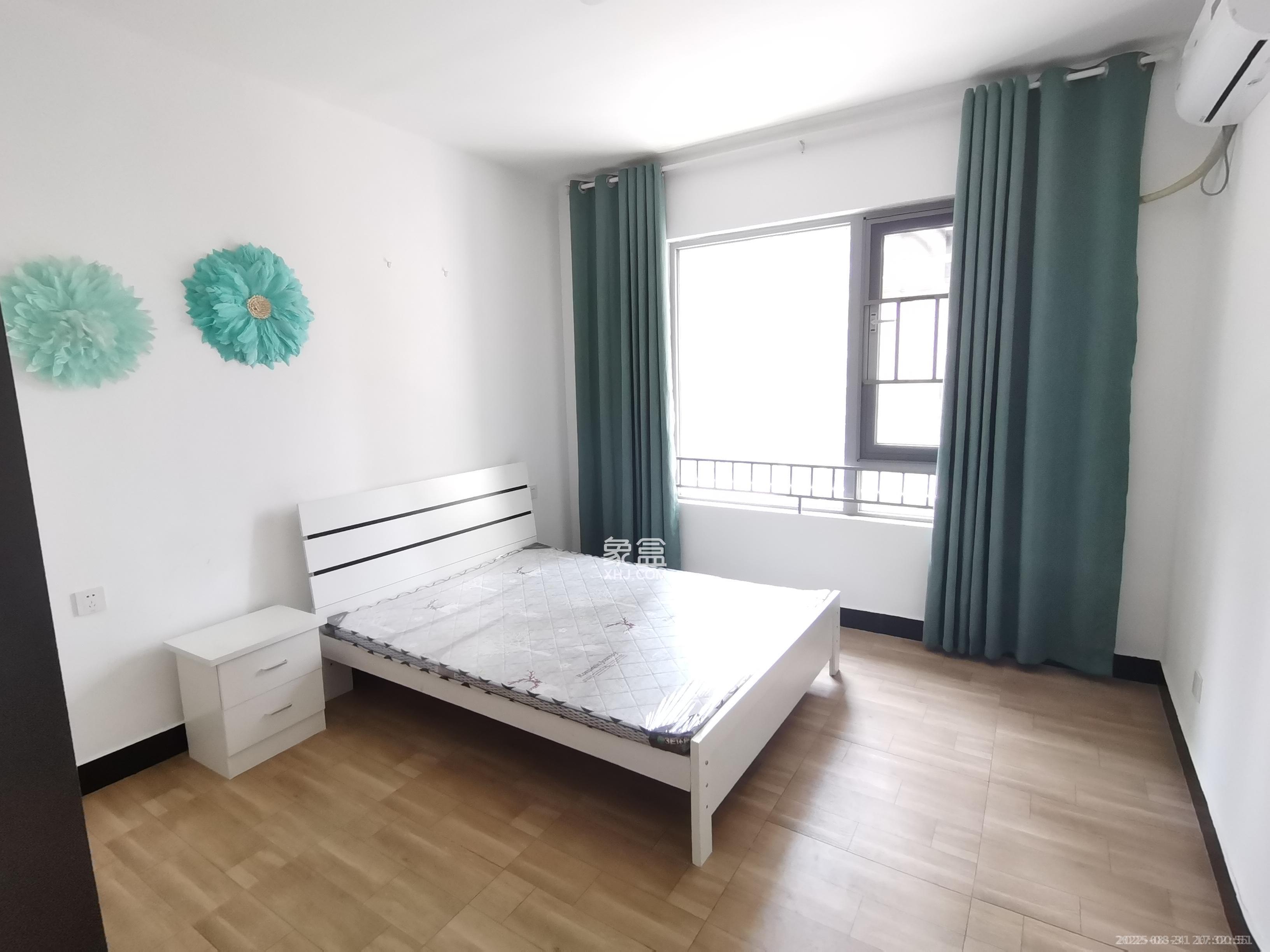 保利天禧D区  4室2厅2卫    3700.0元/月室内图