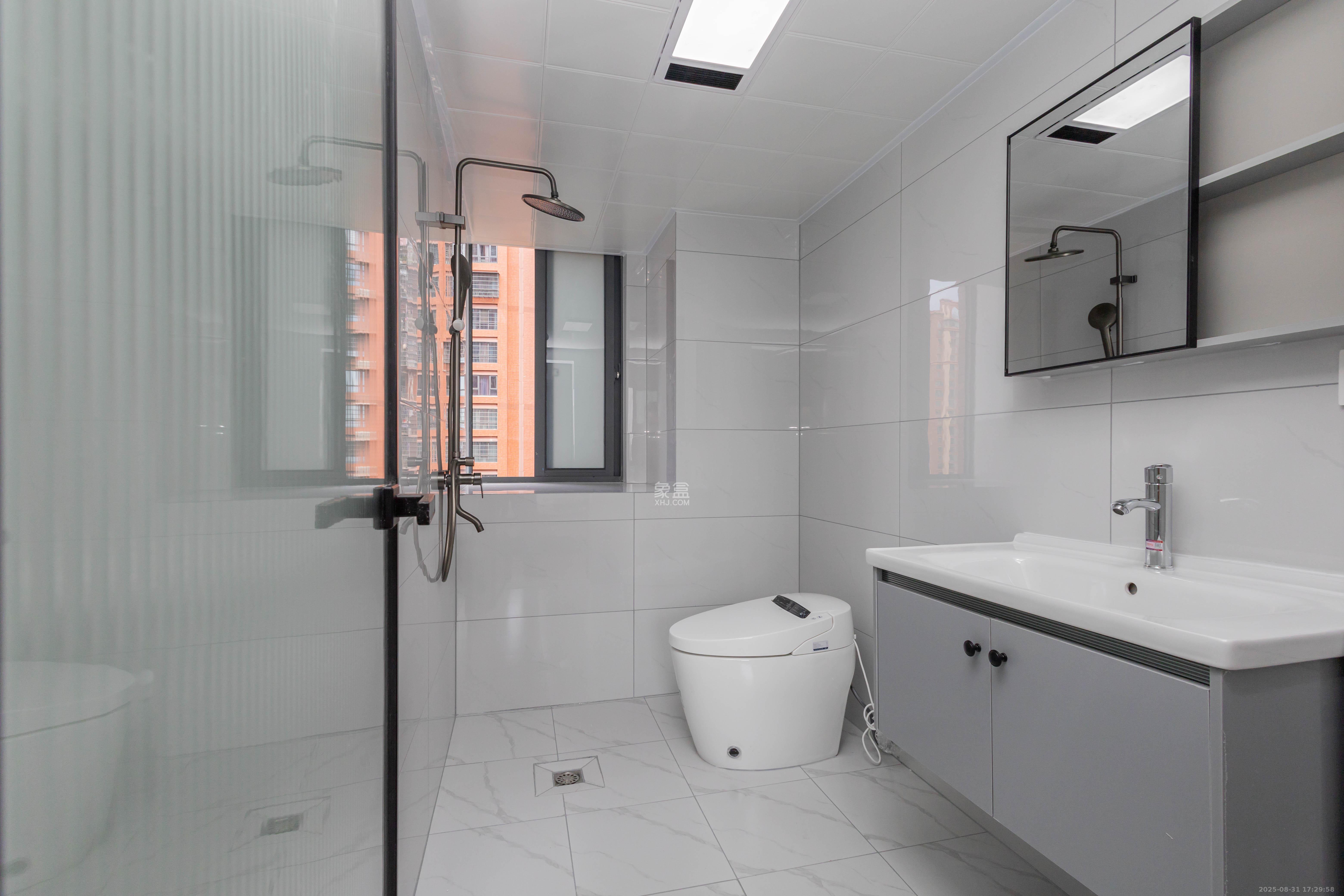 海德公园  4室2厅2卫    86.8万 海德公园  4室2厅2卫    86.8万卫生间