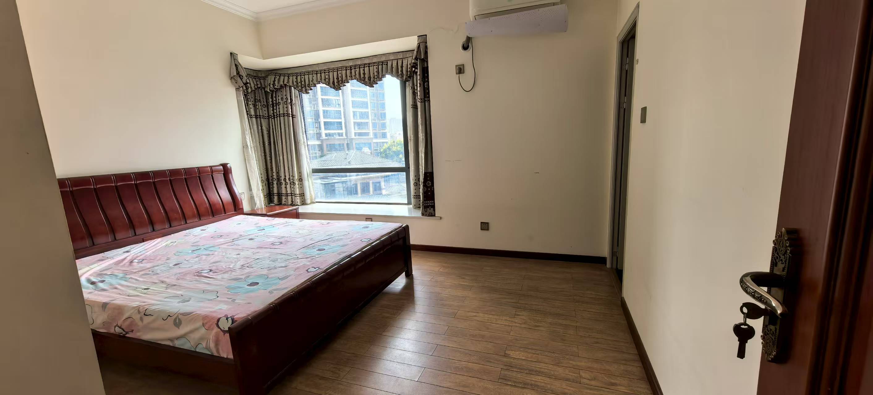 华晨御园 3室2厅2卫 69.8万 华晨御园 3室2厅2卫 69.8万室内图