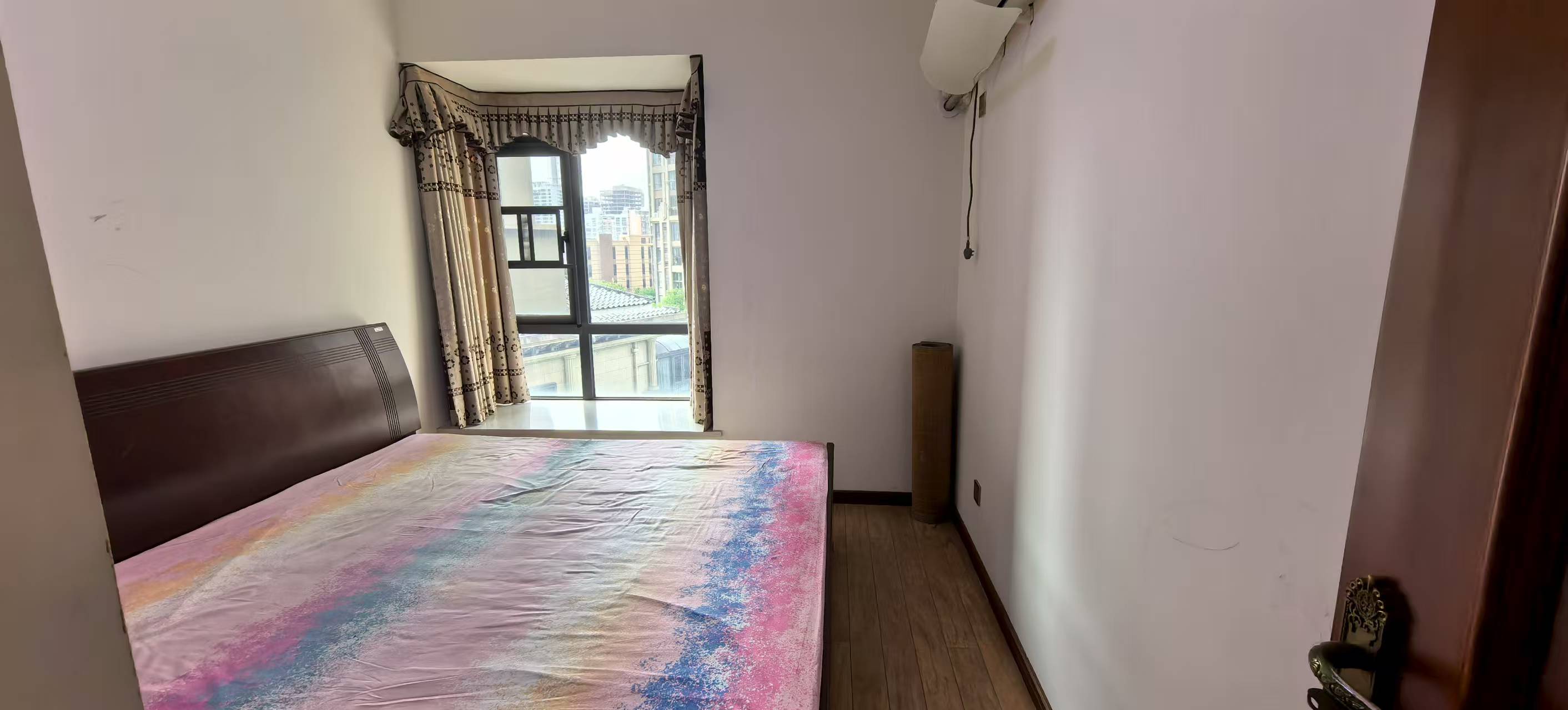 华晨御园 3室2厅2卫 69.8万 华晨御园 3室2厅2卫 69.8万室内图