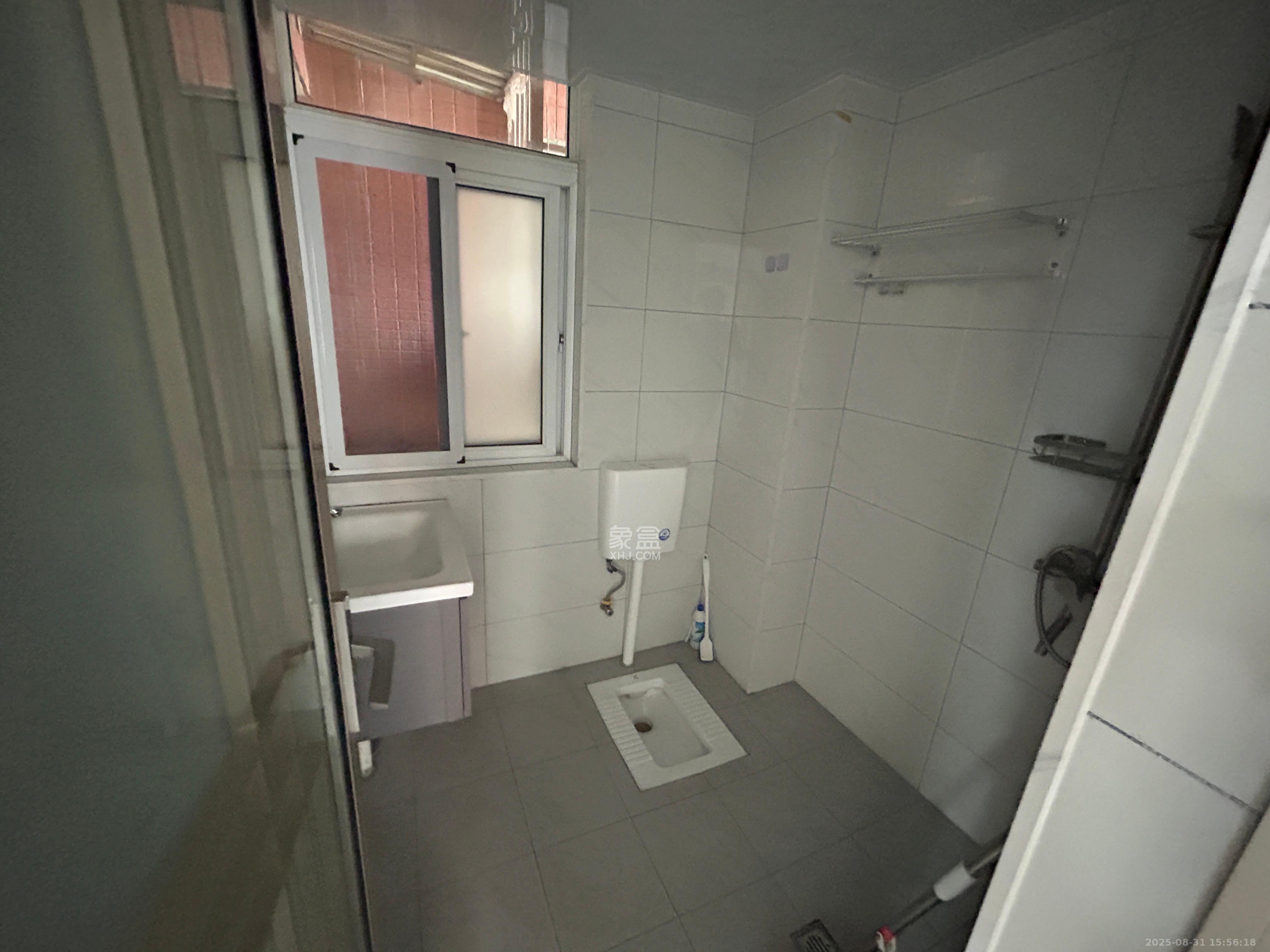 凯富南方鑫城  3室2厅1卫    2200.0元/月室内图