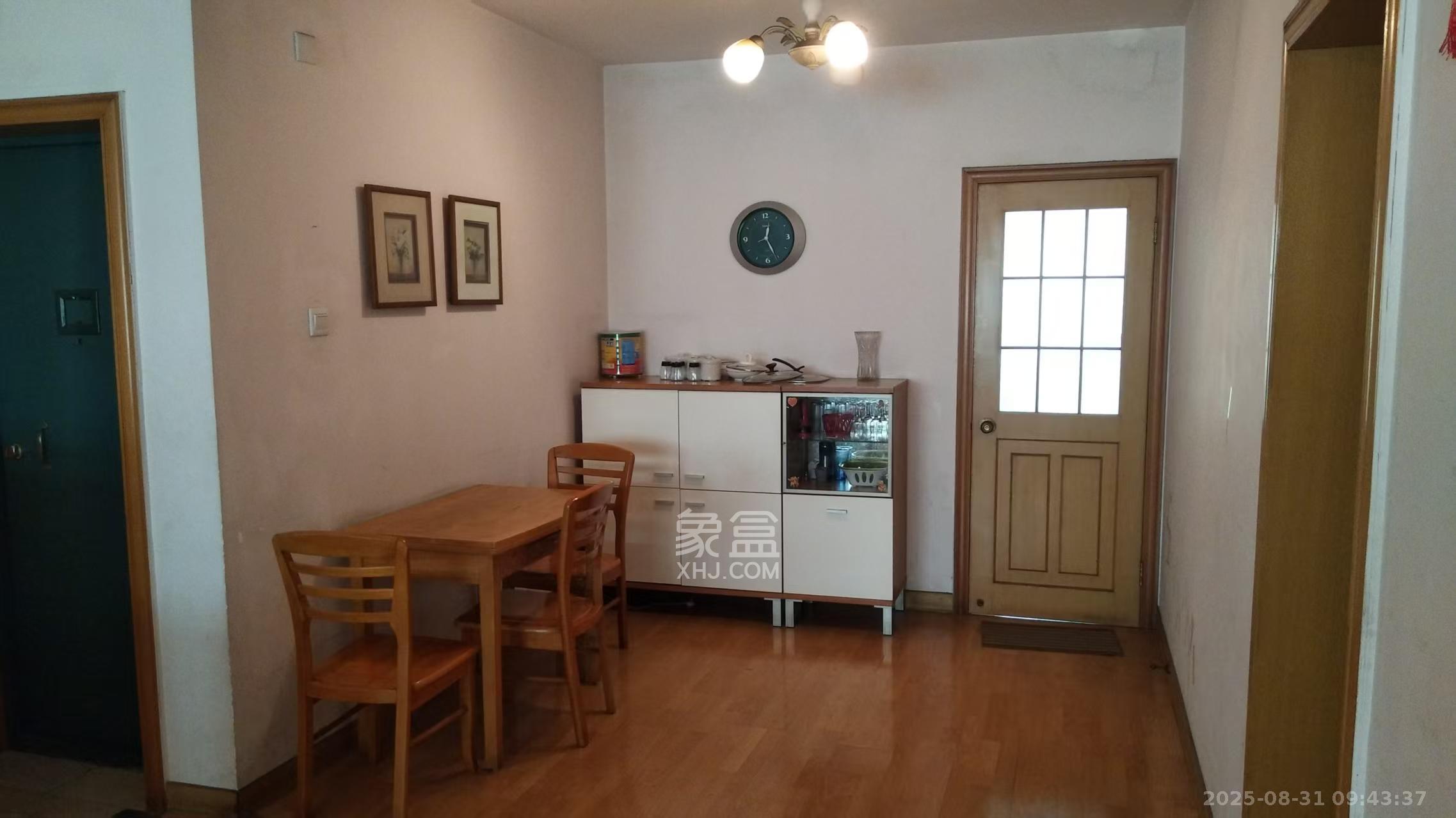 鸿运花苑 2室2厅1卫 2650.0元/月 鸿运花苑 2室2厅1卫 2650.0元/月室内图