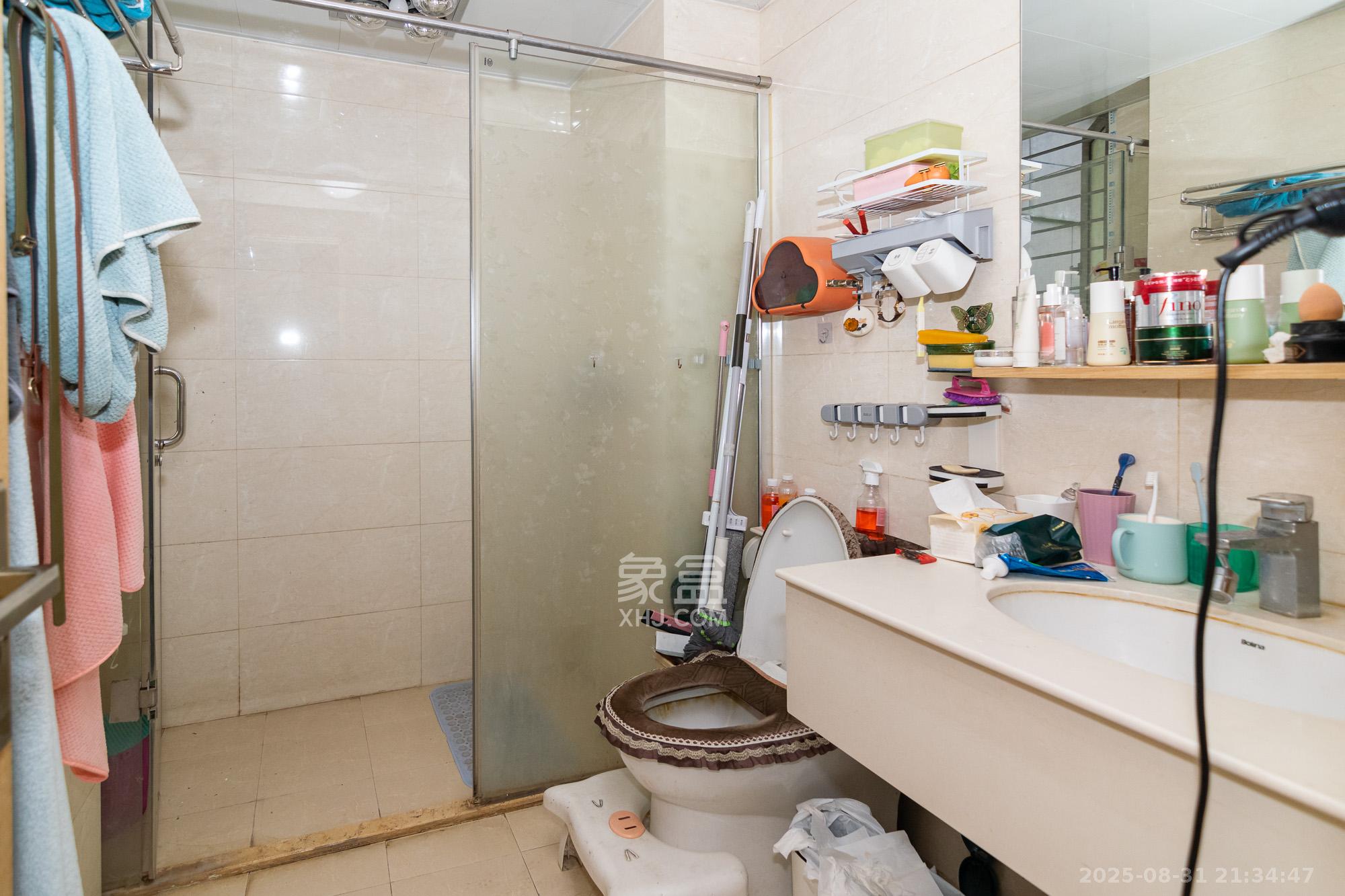 金地三千府(金地湖山樾、金地自在城)  3室2厅1卫    58.8万 金地三千府(金地湖山樾、金地自在城)  3室2厅1卫    58.8万卫生间