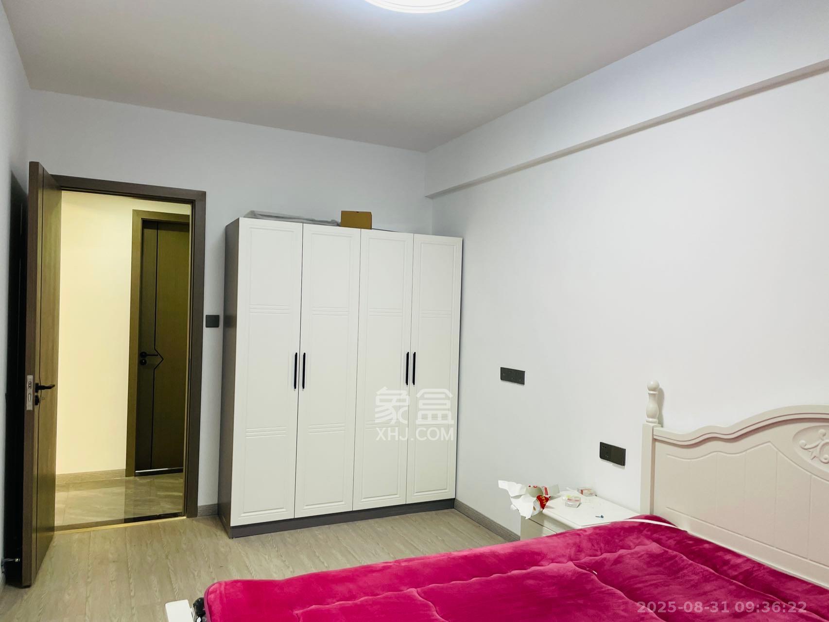 龙湖碧桂园天宸原著  4室2厅2卫    3700.0元/月室内图