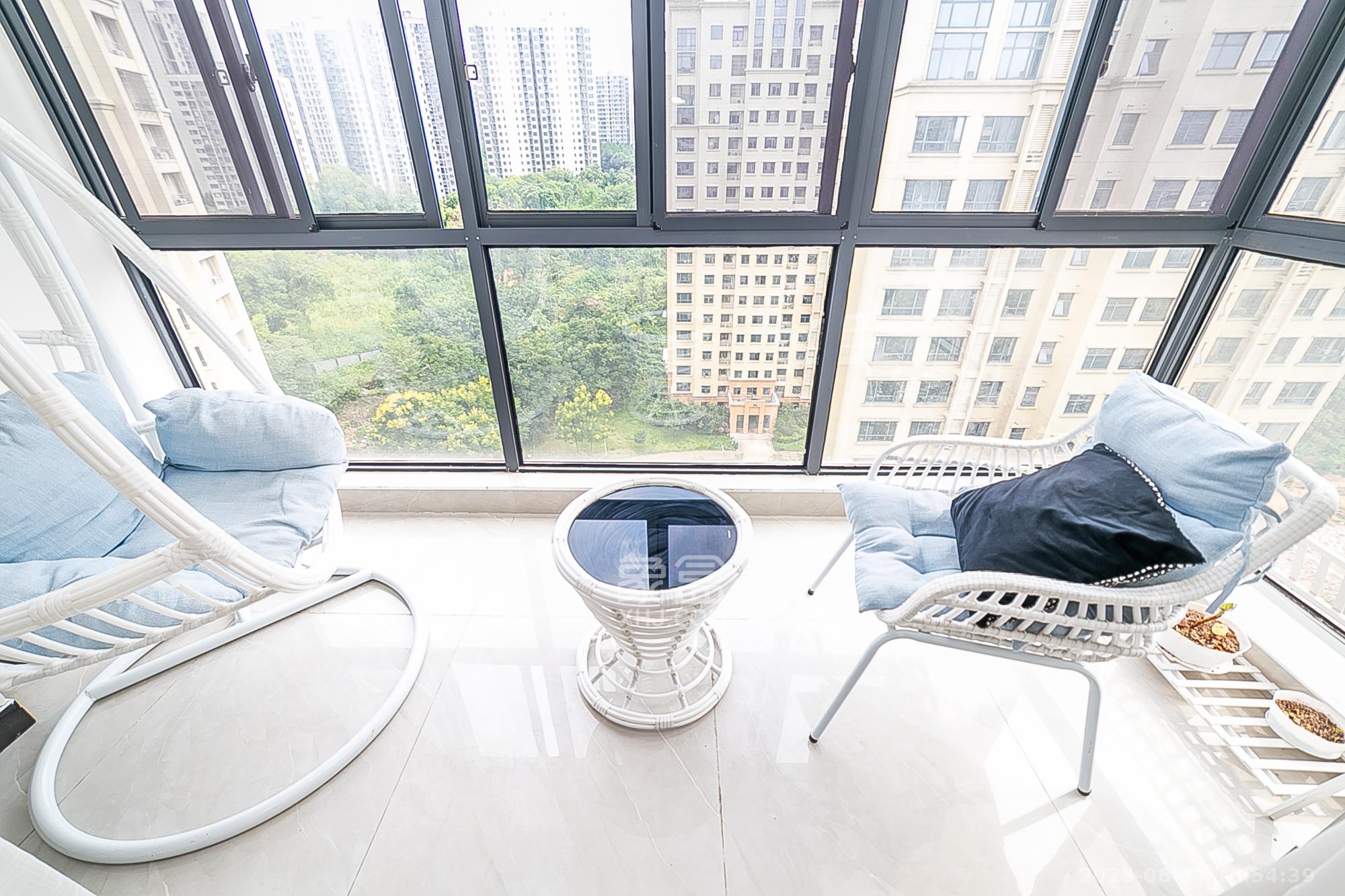 长盛岚庭  3室2厅1卫    95.0万 长盛岚庭  3室2厅1卫    95.0万阳台