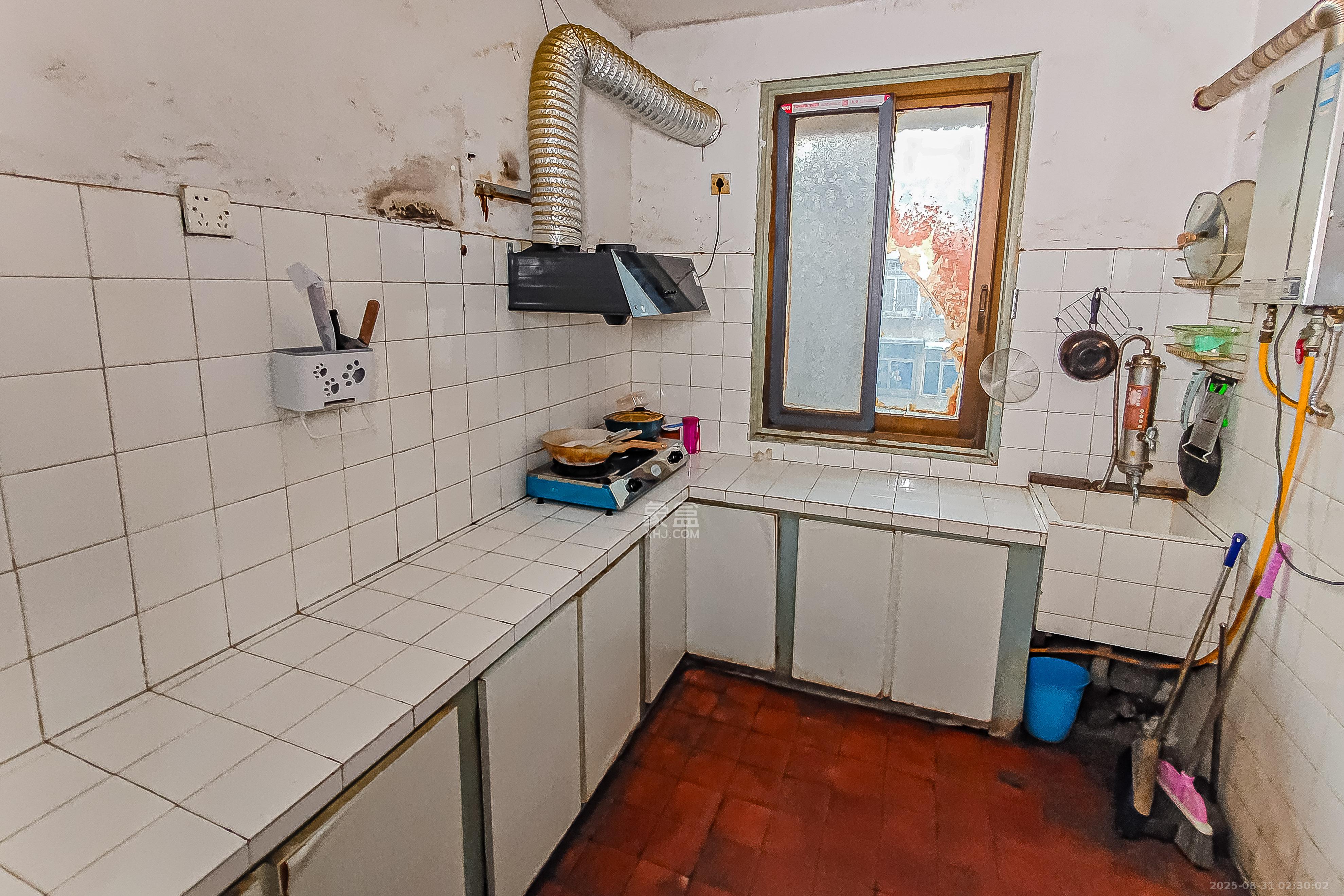 长岭包装宿舍  2室1厅1卫    45.0万 长岭包装宿舍  2室1厅1卫    45.0万厨房