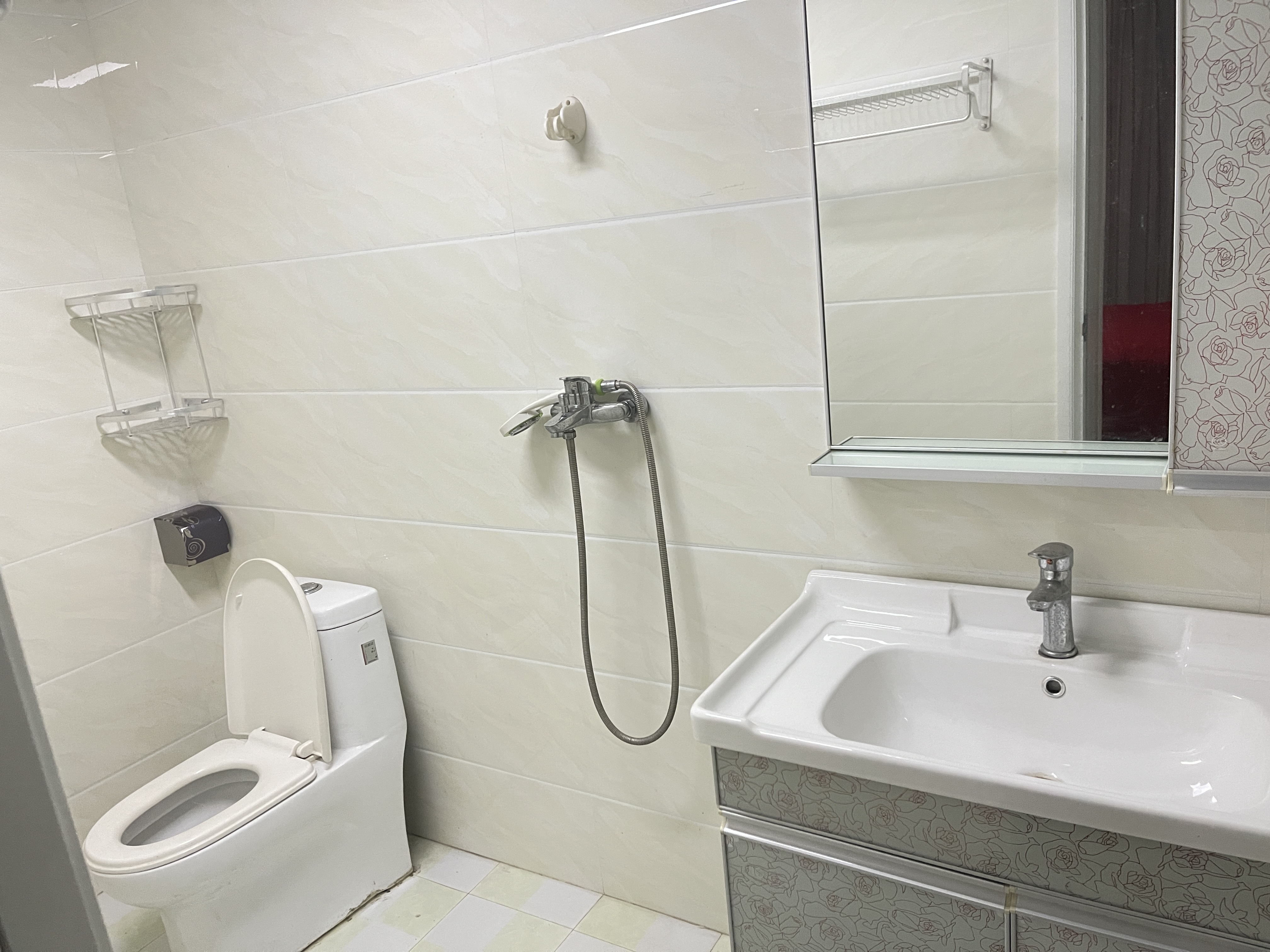 互助小区  3室2厅2卫   1000.00元/月室内图