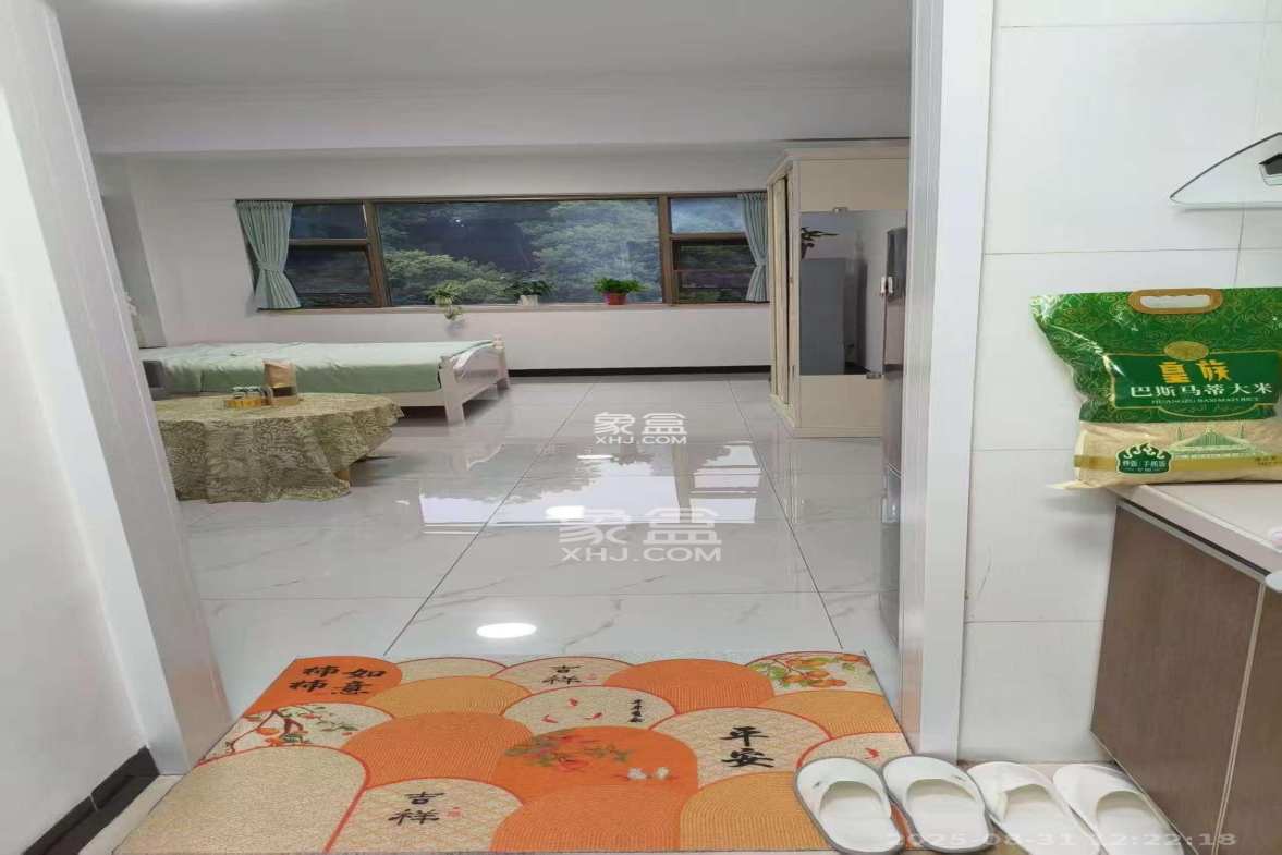 麓谷坐标 1室1厅1卫 1989.0元/月 麓谷坐标 1室1厅1卫 1989.0元/月室内图