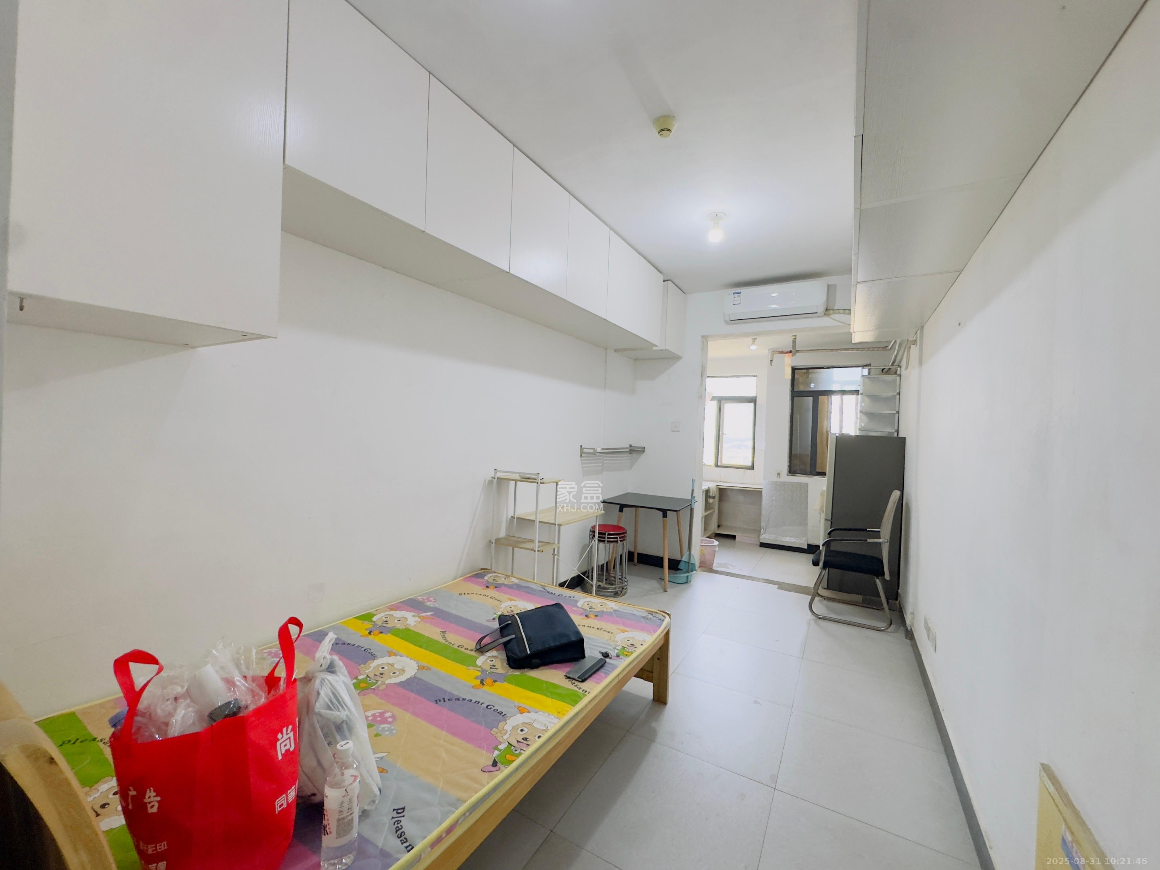 保利麓谷林语I区 1室1厅1卫 1000.0元/月 保利麓谷林语I区 1室1厅1卫 1000.0元/月室内图